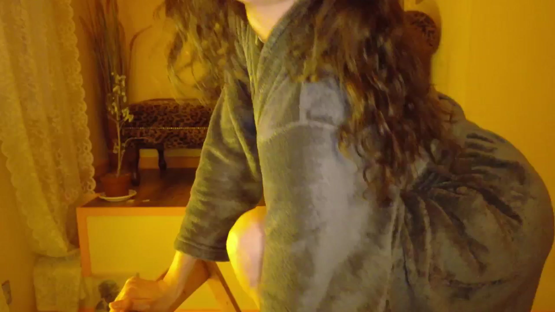 Gallery image thumbnail from porcelaincity's myfreecams stream on, 09/30/2025, 20:51 image 9 of 20
