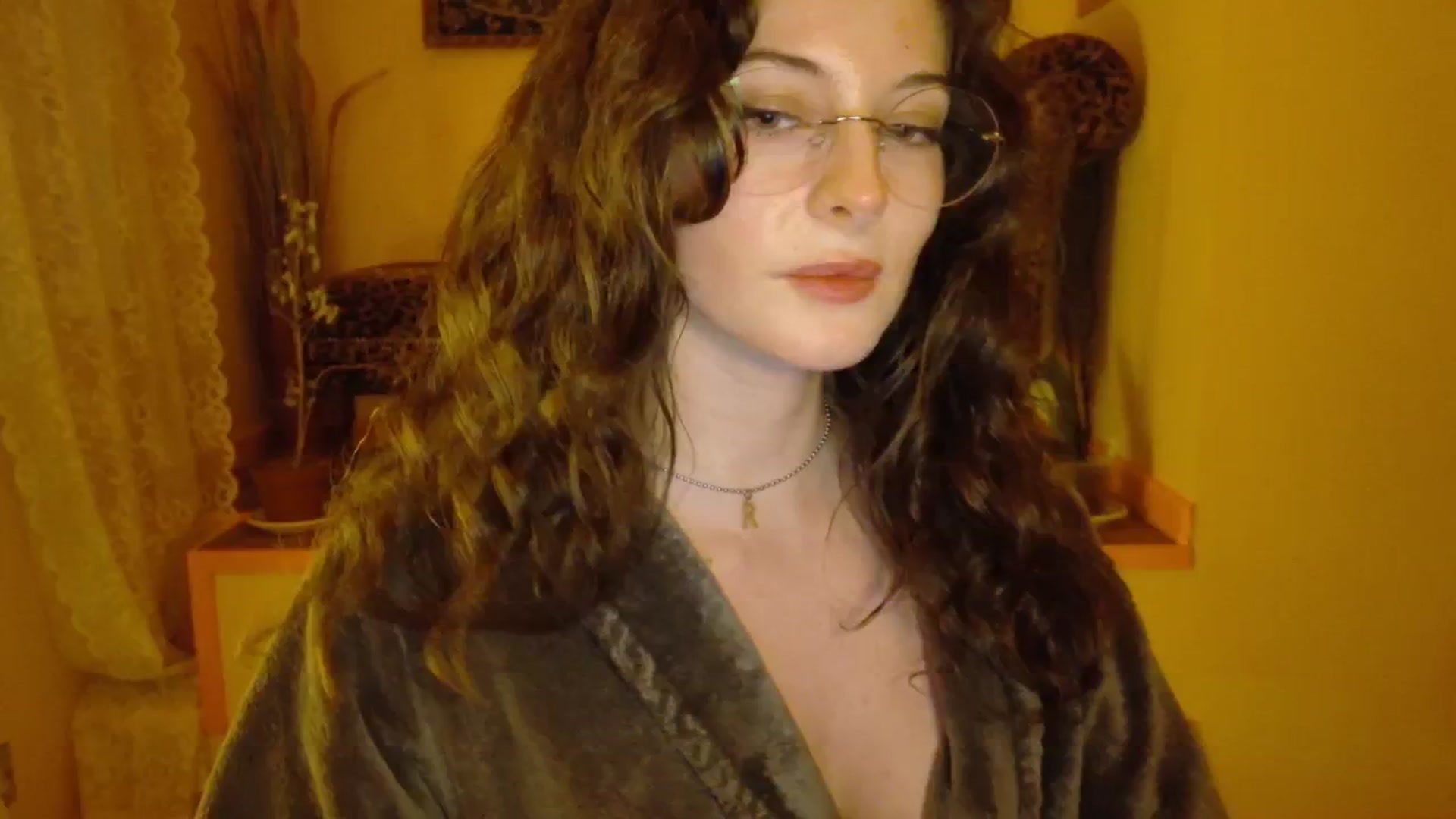 Gallery image thumbnail from porcelaincity's myfreecams stream on, 09/30/2025, 20:51 image 18 of 20