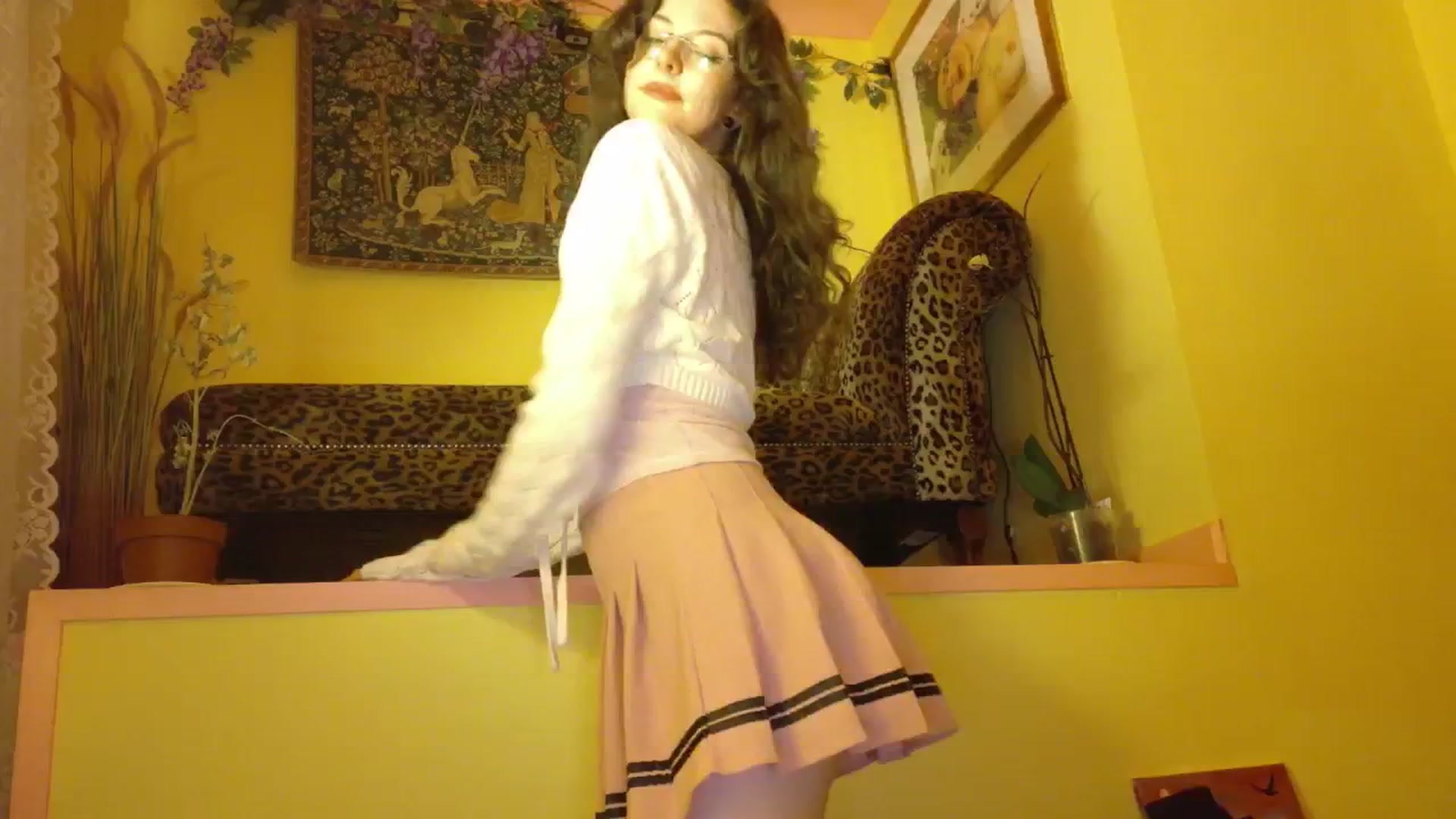 Gallery image thumbnail from porcelaincity's myfreecams stream on, 10/02/2025, 18:55 image 3 of 20