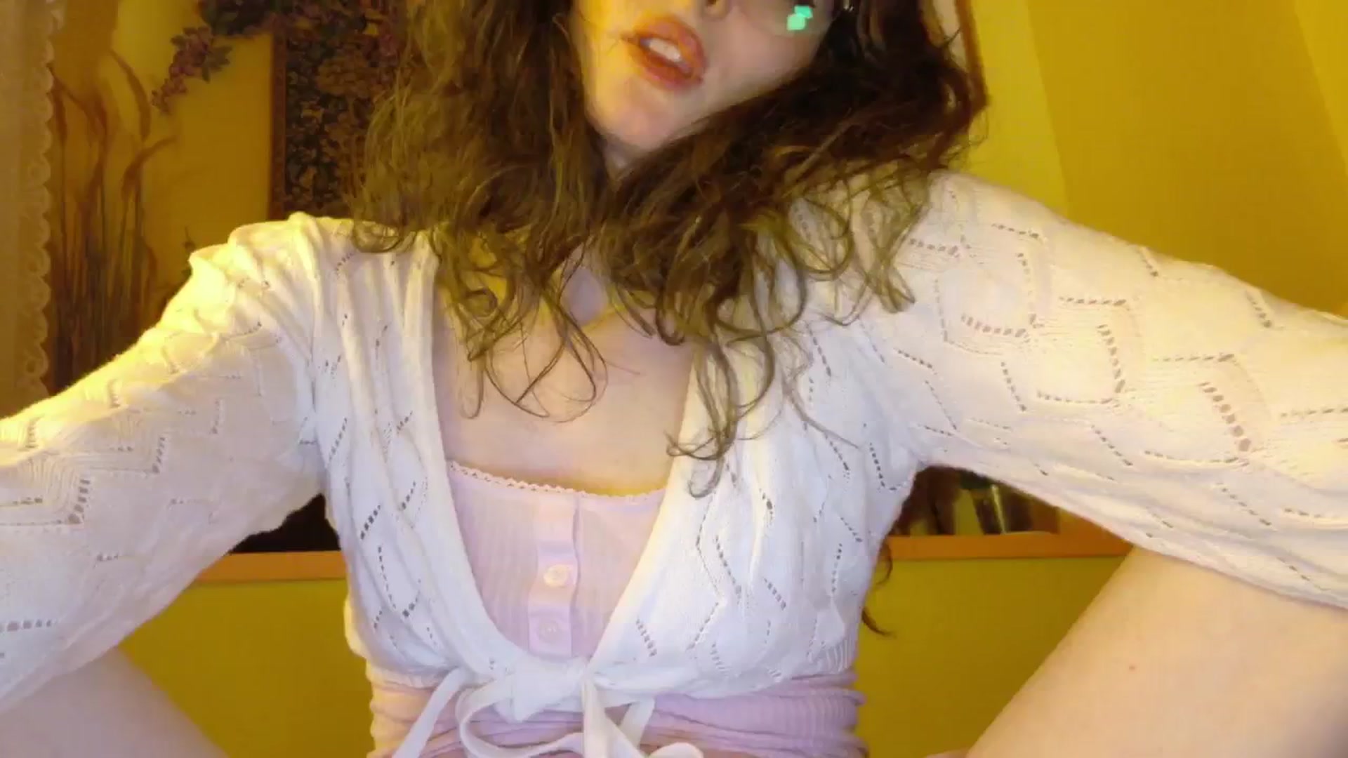 Gallery image thumbnail from porcelaincity's myfreecams stream on, 10/02/2025, 18:55 image 14 of 20