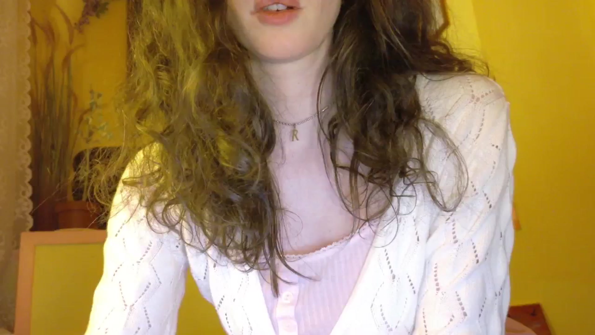 Gallery image thumbnail from porcelaincity's myfreecams stream on, 10/02/2025, 19:52 image 13 of 20