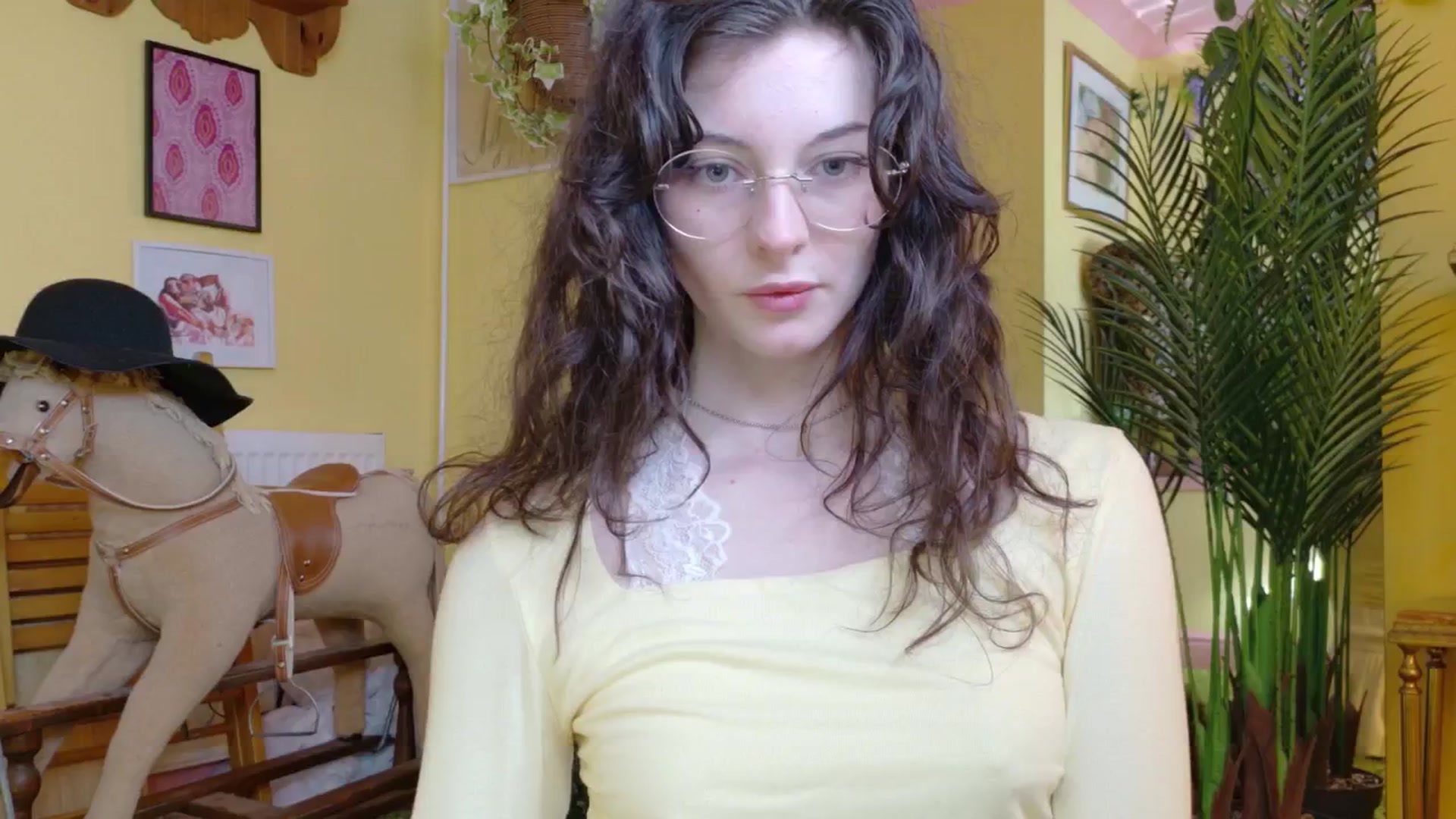 Gallery image thumbnail from porcelaincity's myfreecams stream on, 10/07/2025, 13:07 image 2 of 20