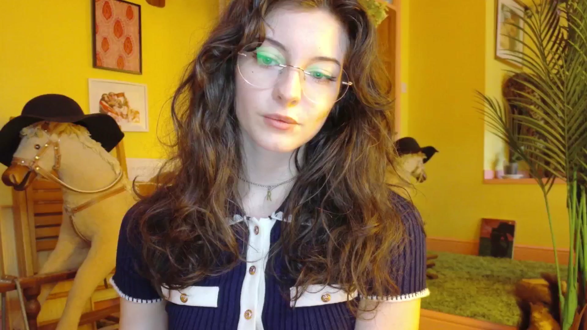 Gallery image thumbnail from porcelaincity's myfreecams stream on, 10/08/2025, 13:00 image 10 of 20