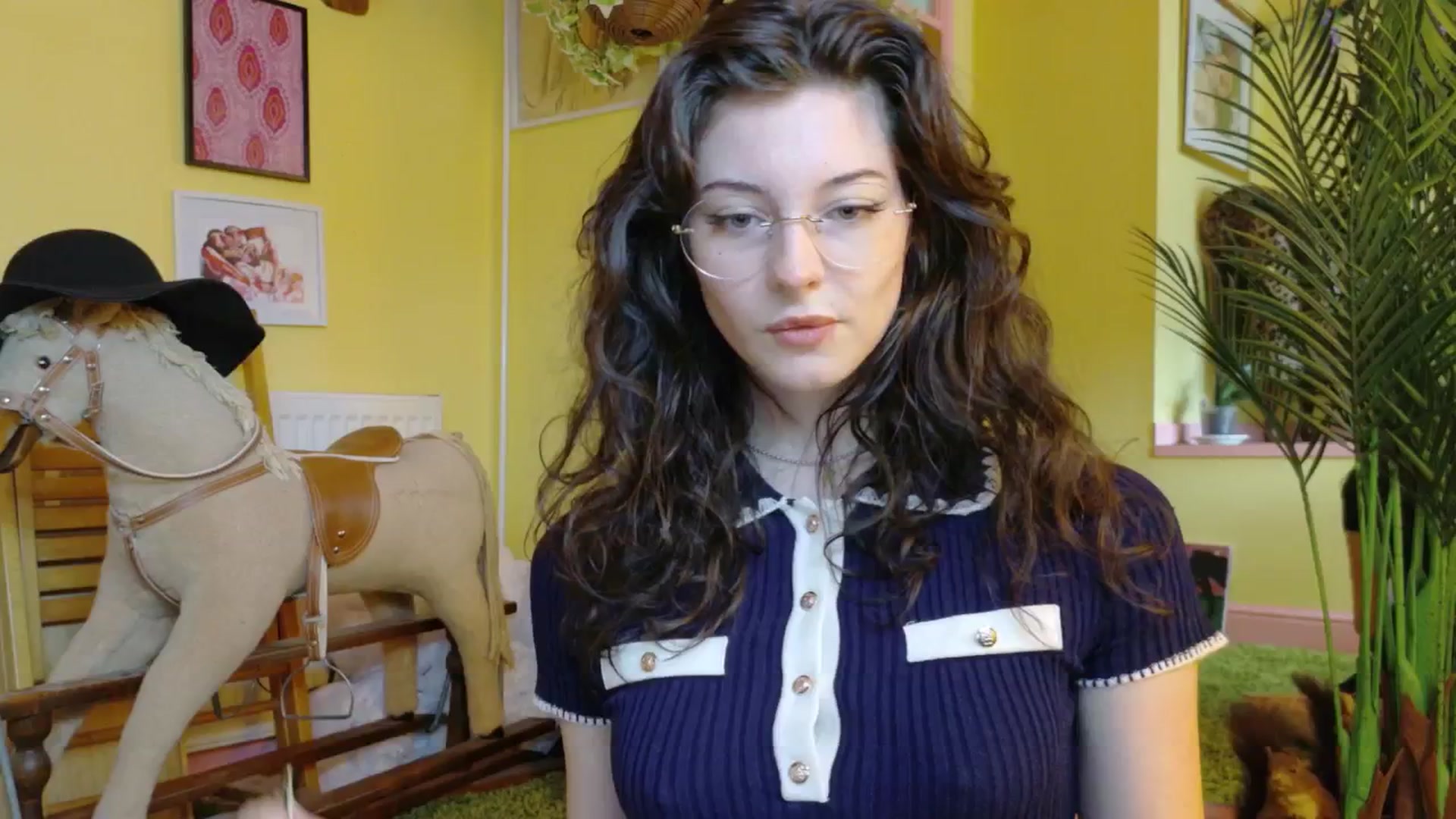 Gallery image thumbnail from porcelaincity's myfreecams stream on, 10/08/2025, 13:00 image 8 of 20