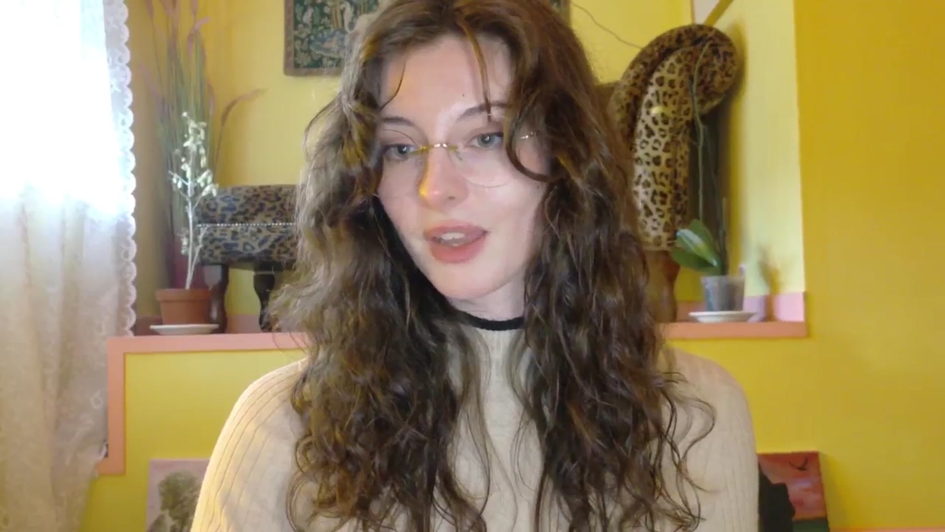 Gallery image thumbnail from porcelaincity's myfreecams stream on, 10/09/2025, 17:30 image 13 of 20