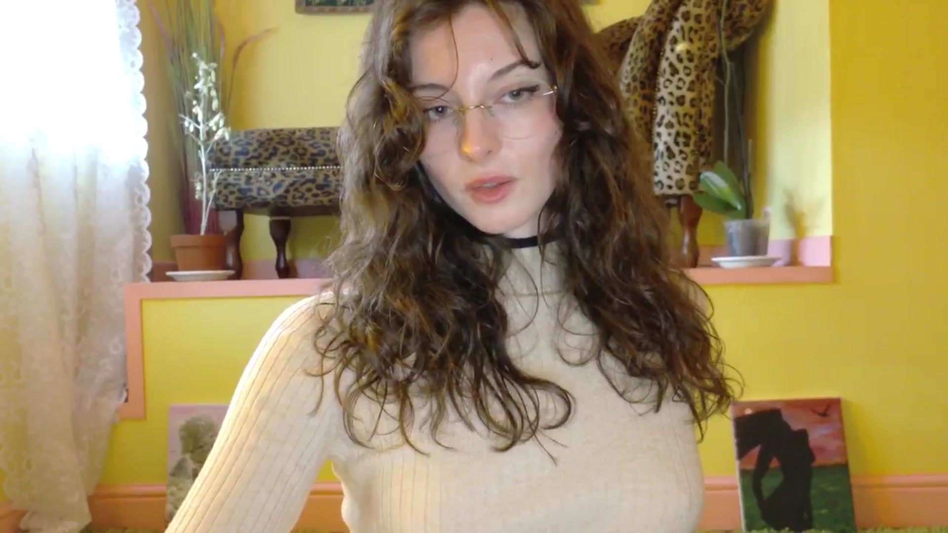Gallery image thumbnail from porcelaincity's myfreecams stream on, 10/09/2025, 17:30 image 11 of 20
