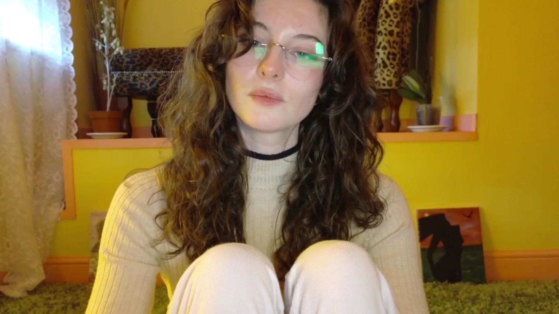 Gallery image thumbnail from porcelaincity's myfreecams stream on, 10/09/2025, 17:30 image 19 of 20