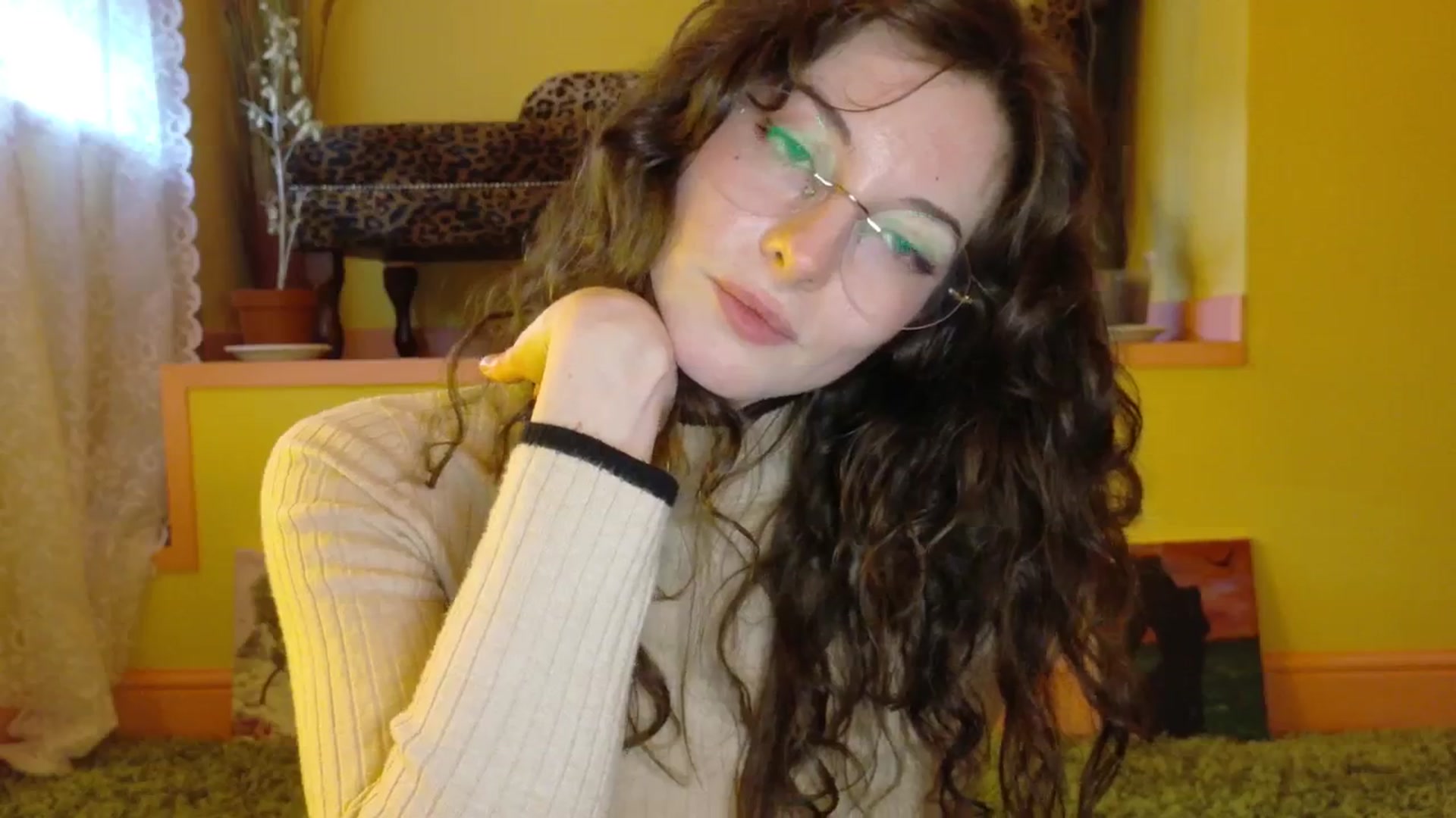 Gallery image thumbnail from porcelaincity's myfreecams stream on, 10/09/2025, 17:30 image 18 of 20