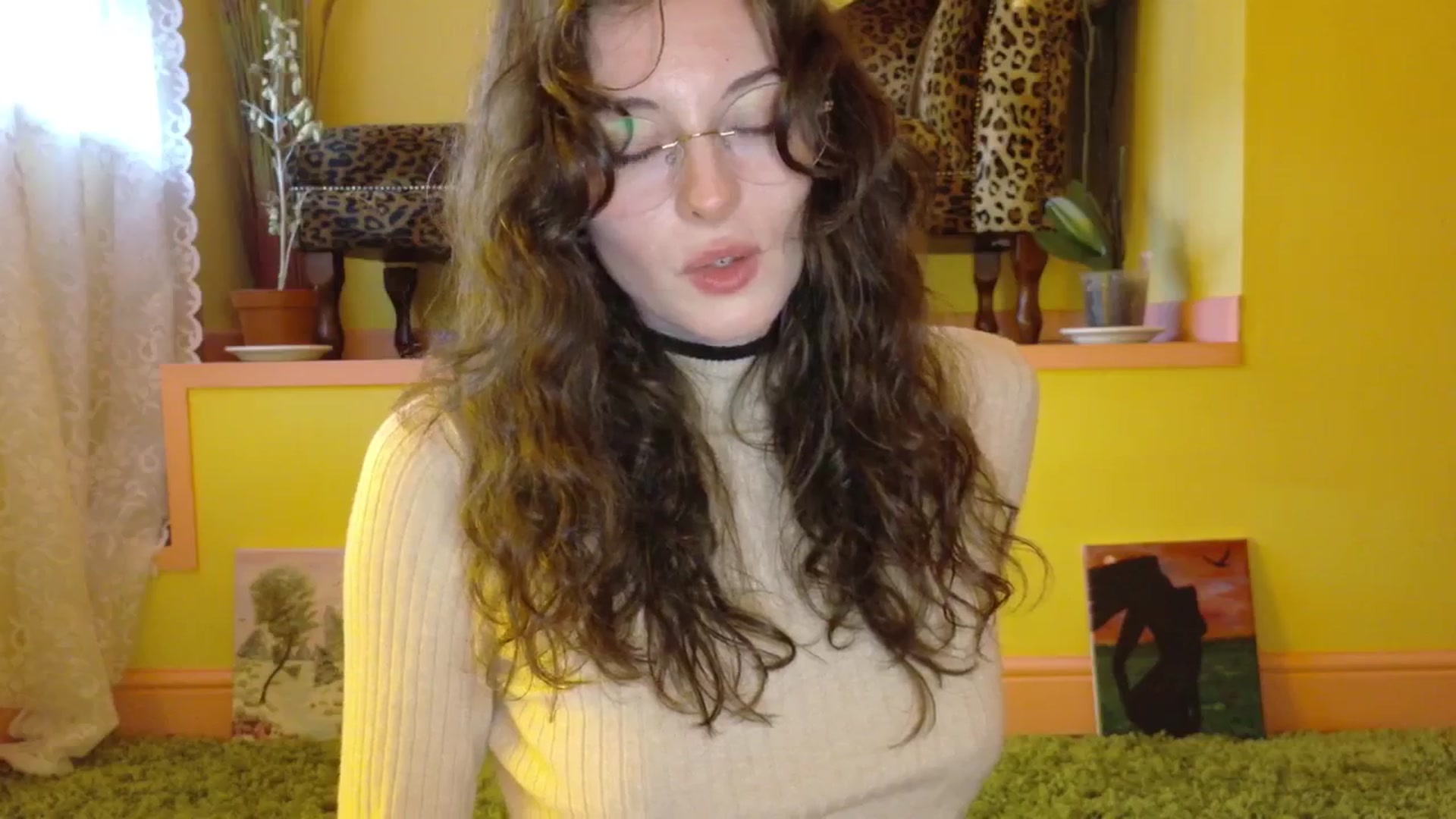 Gallery image thumbnail from porcelaincity's myfreecams stream on, 10/09/2025, 17:30 image 17 of 20