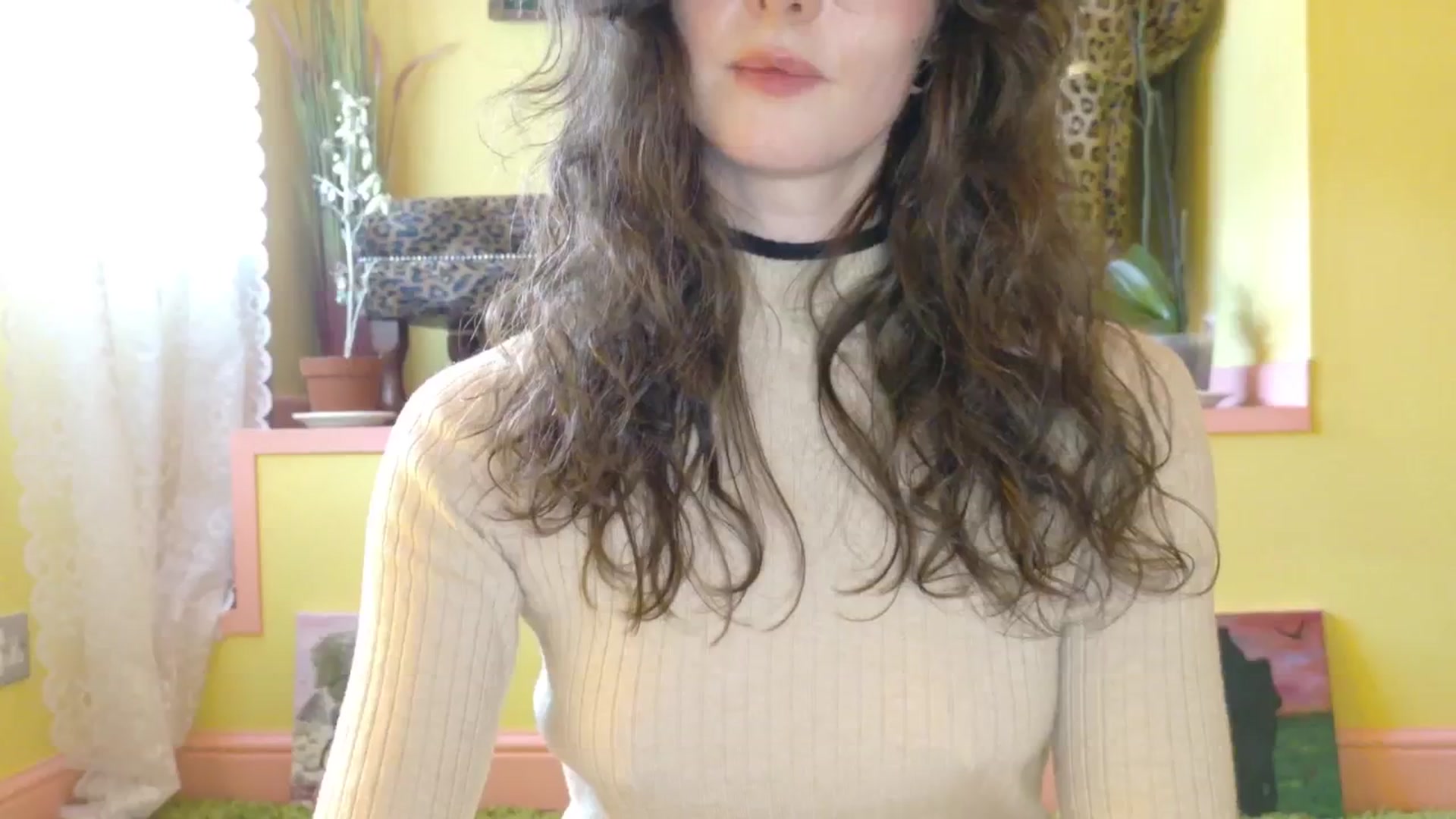 Gallery image thumbnail from porcelaincity's myfreecams stream on, 10/09/2025, 17:30 image 5 of 20