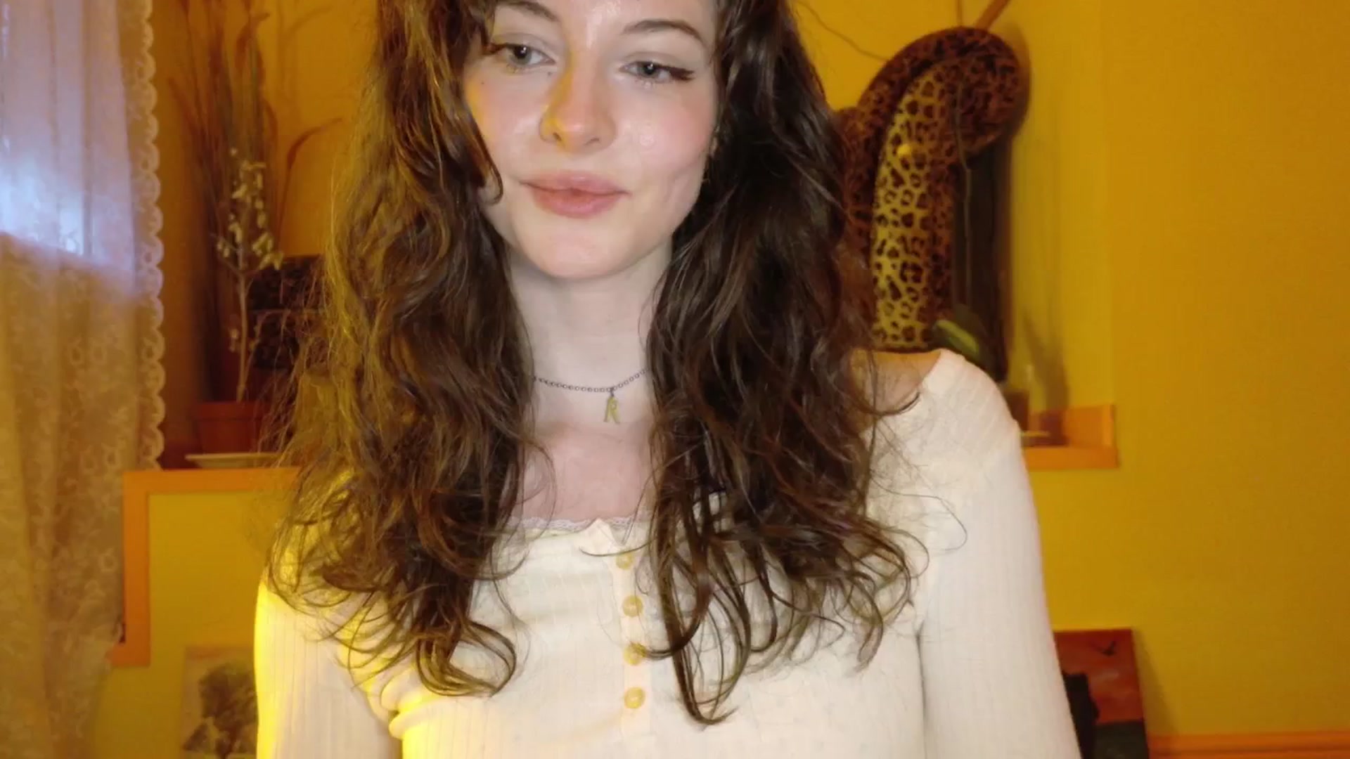 Gallery image thumbnail from porcelaincity's myfreecams stream on, 10/15/2025, 17:32 image 20 of 20