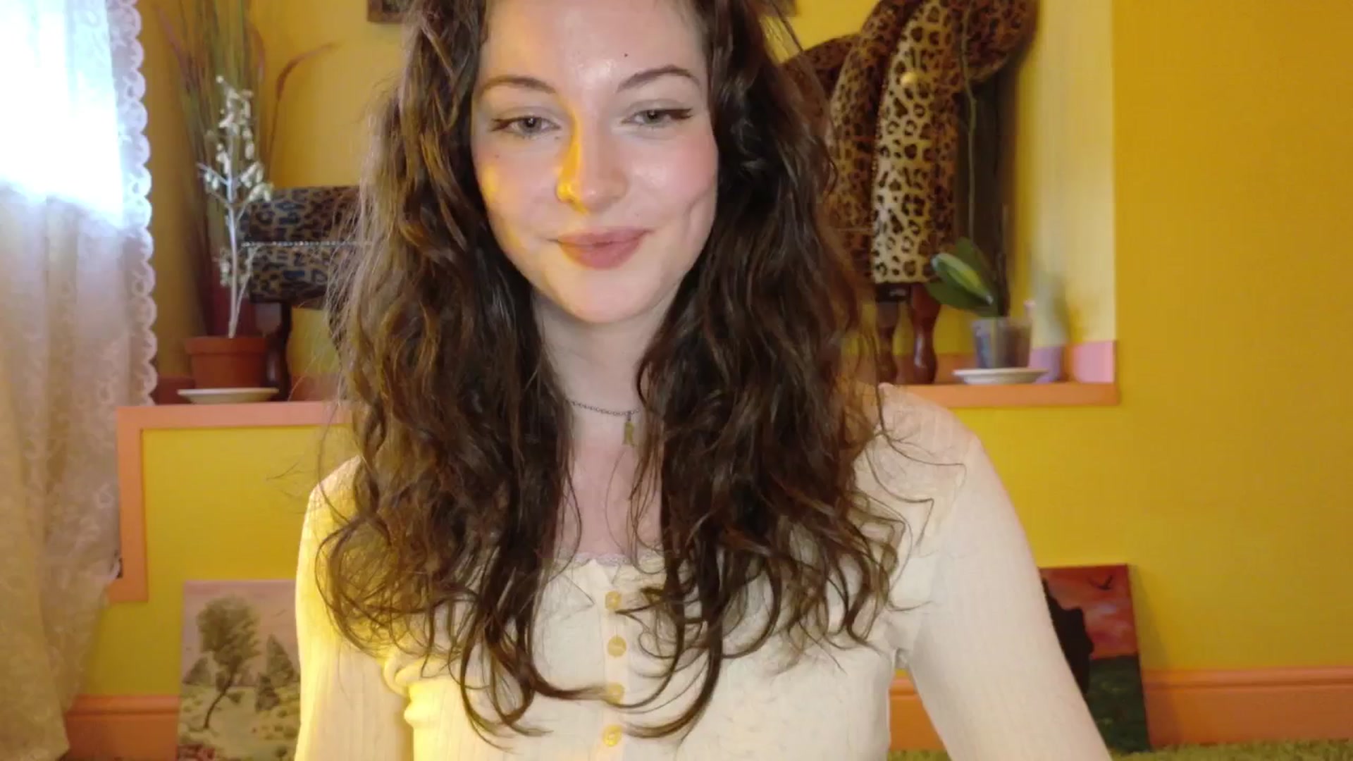 Gallery image thumbnail from porcelaincity's myfreecams stream on, 10/15/2025, 17:32 image 9 of 20