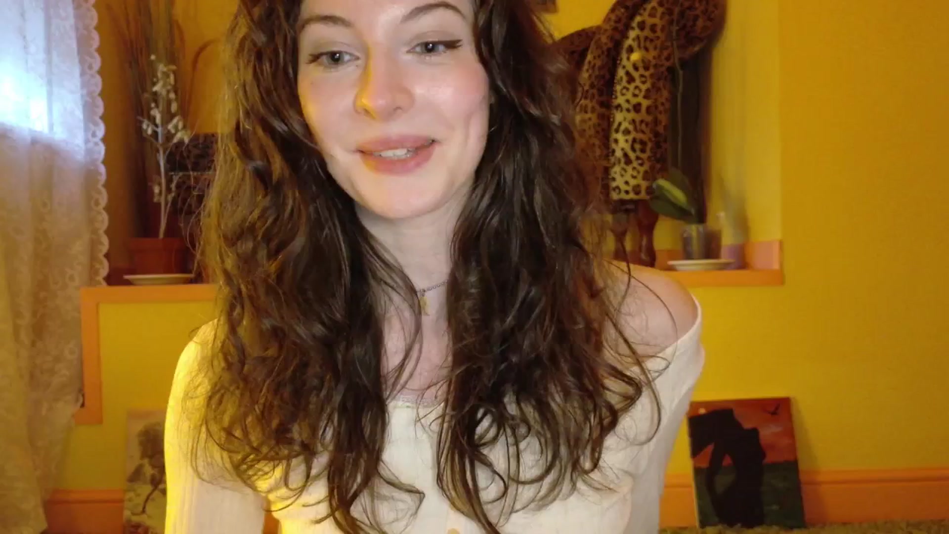Gallery image thumbnail from porcelaincity's myfreecams stream on, 10/15/2025, 17:32 image 16 of 20