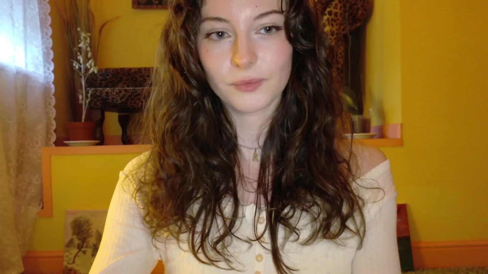 Gallery image thumbnail from porcelaincity's myfreecams stream on, 10/15/2025, 17:32 image 14 of 20