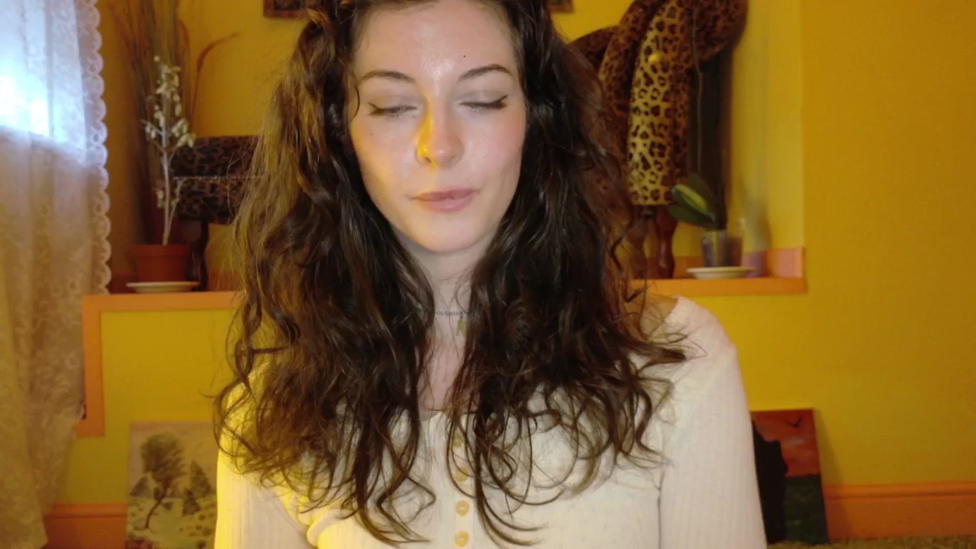 Gallery image thumbnail from porcelaincity's myfreecams stream on, 10/15/2025, 17:32 image 15 of 20