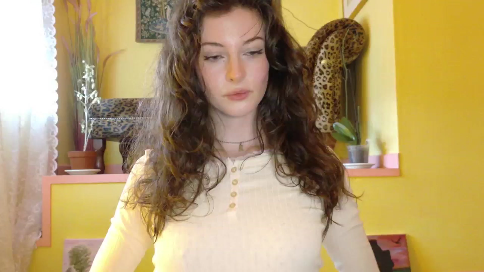Gallery image thumbnail from porcelaincity's myfreecams stream on, 10/15/2025, 17:32 image 3 of 20