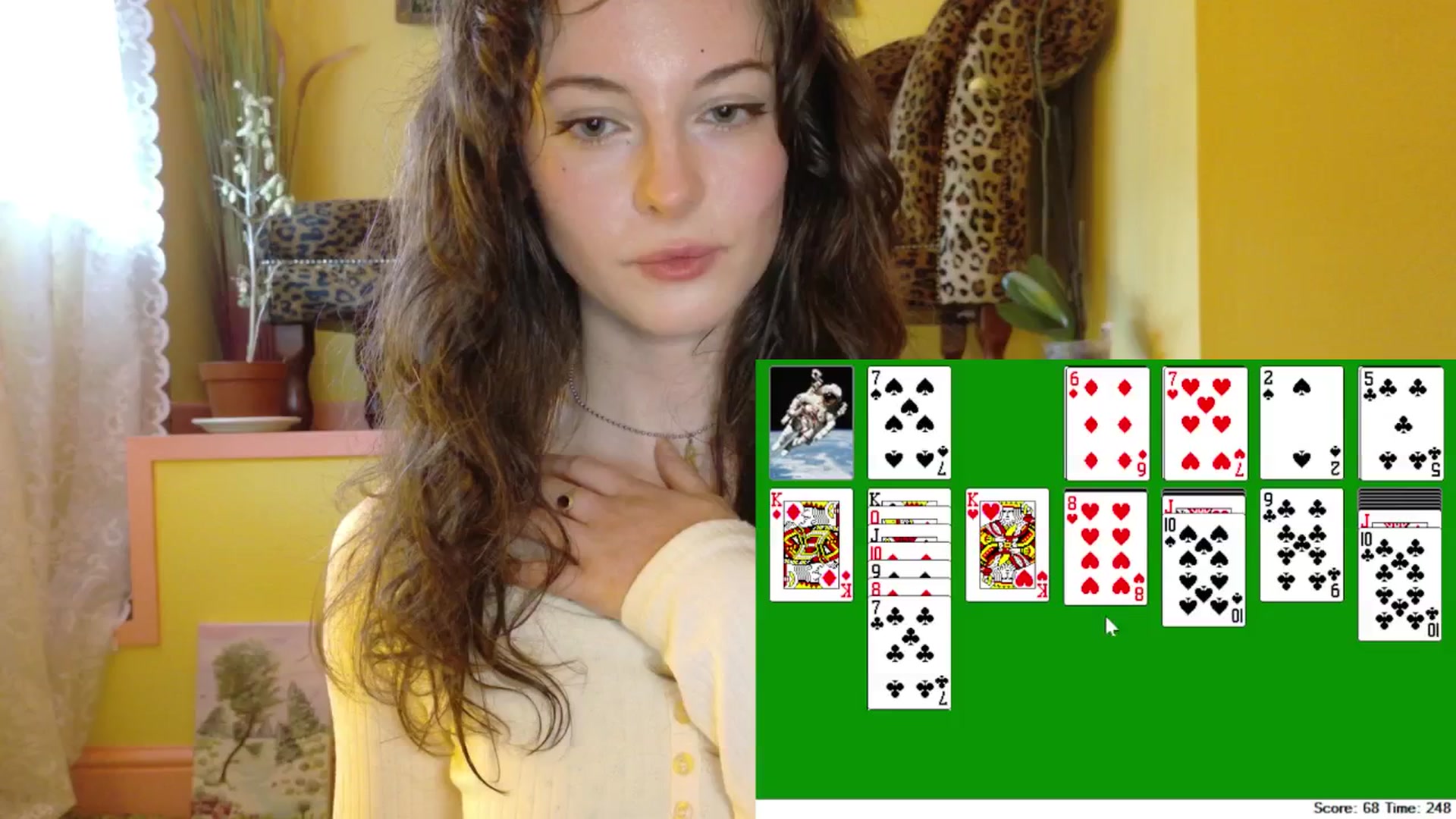 Gallery image thumbnail from porcelaincity's myfreecams stream on, 10/15/2025, 17:32 image 4 of 20