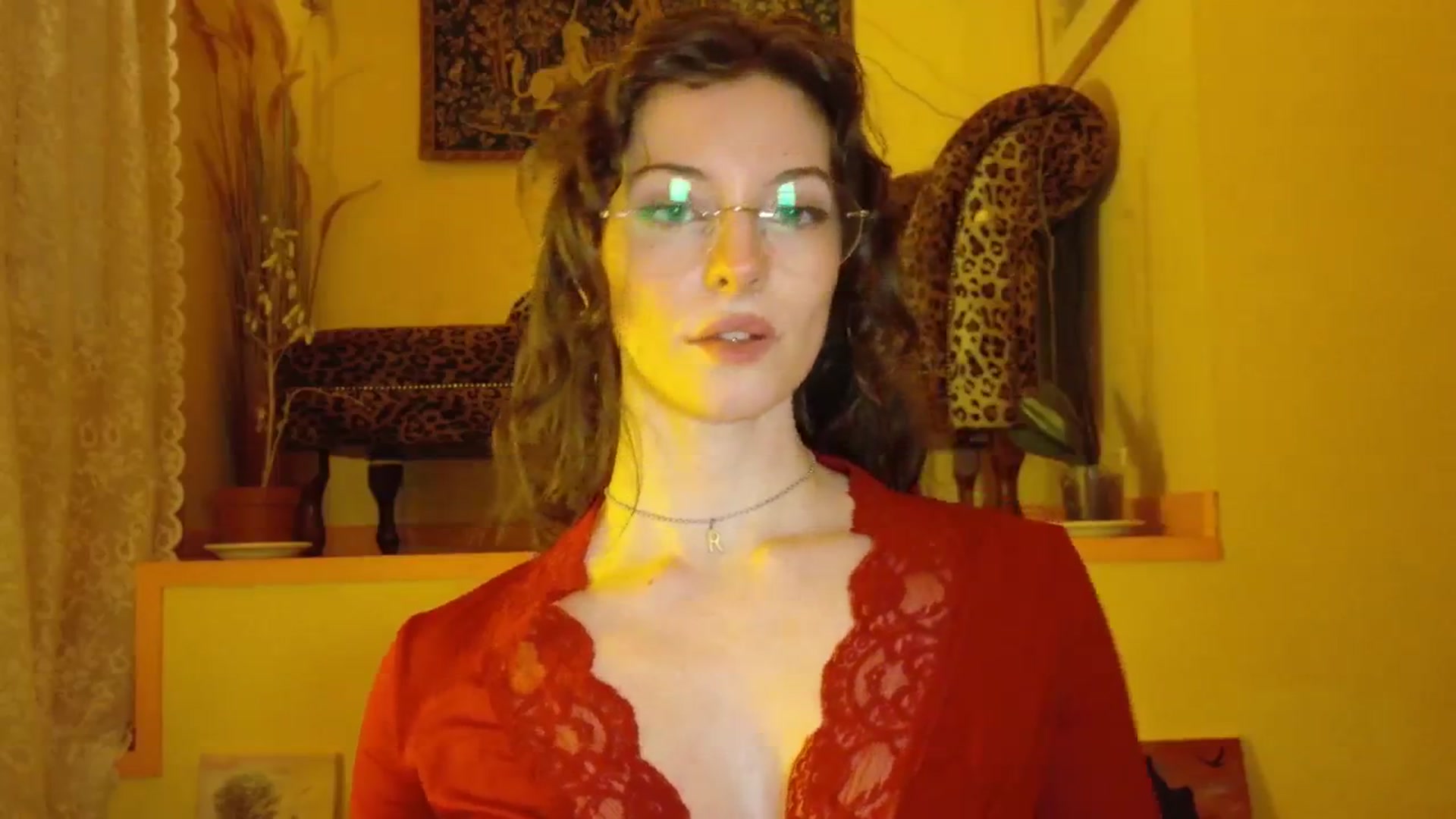 Gallery image thumbnail from porcelaincity's myfreecams stream on, 10/17/2025, 22:25 image 20 of 20