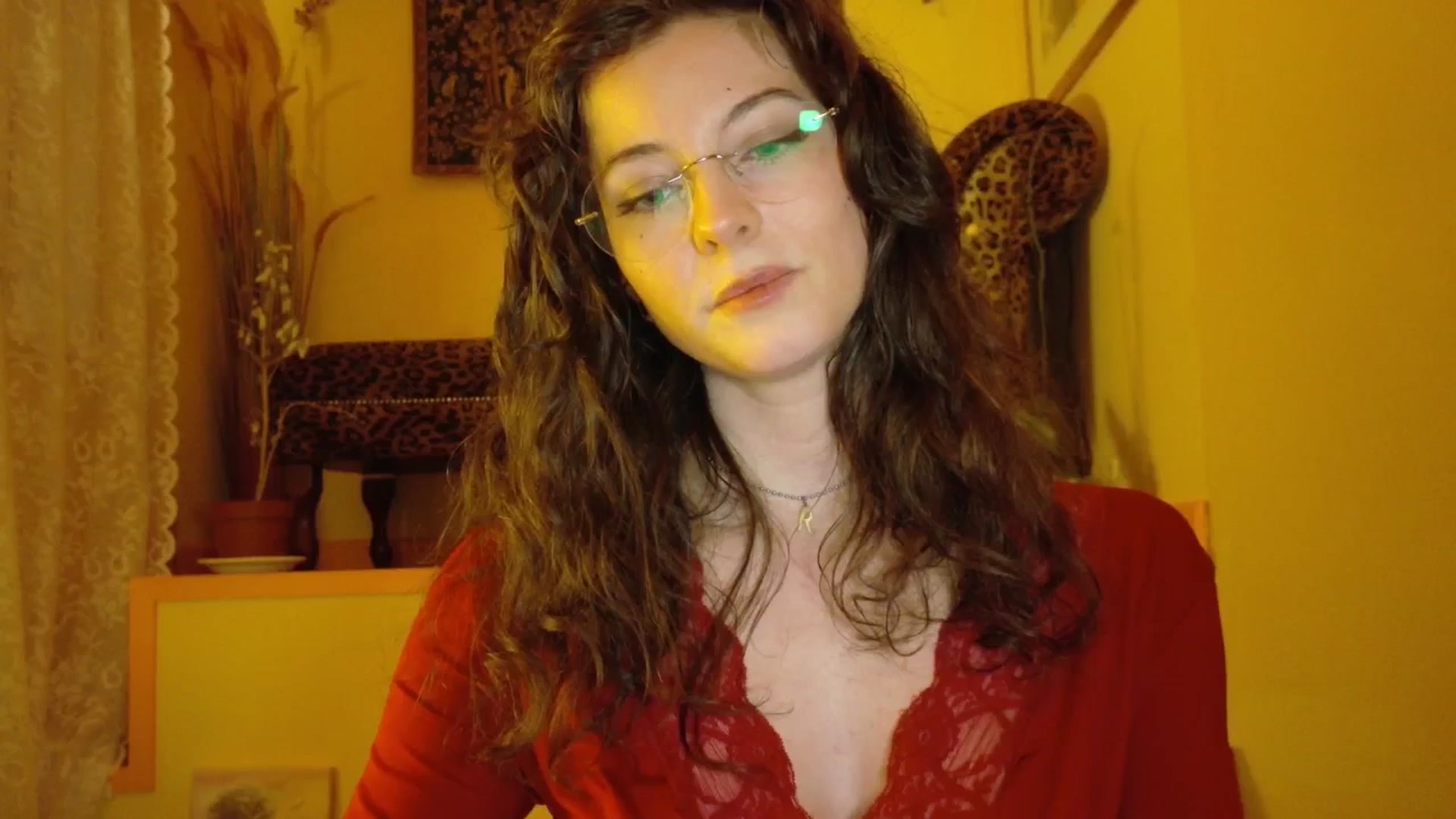 Gallery image thumbnail from porcelaincity's myfreecams stream on, 10/17/2025, 22:25 image 3 of 20