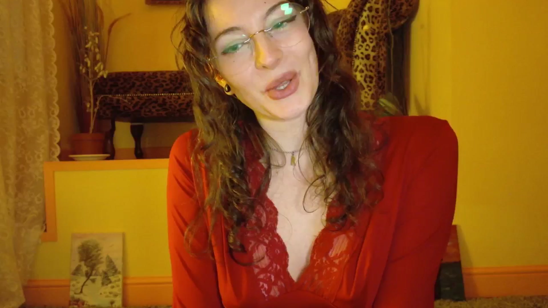 Gallery image thumbnail from porcelaincity's myfreecams stream on, 10/17/2025, 22:25 image 5 of 20