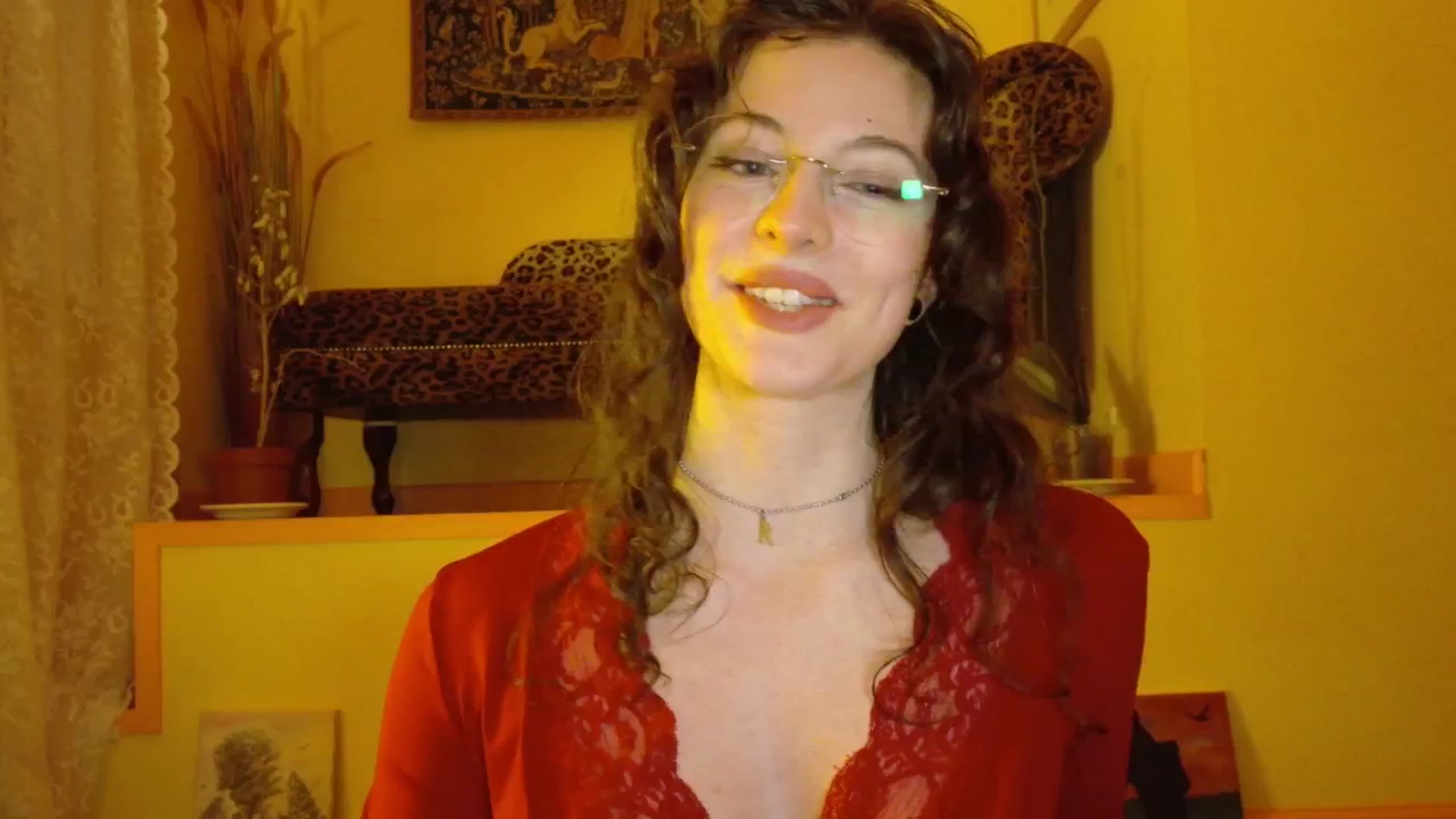 Gallery image thumbnail from porcelaincity's myfreecams stream on, 10/17/2025, 22:25 image 10 of 20