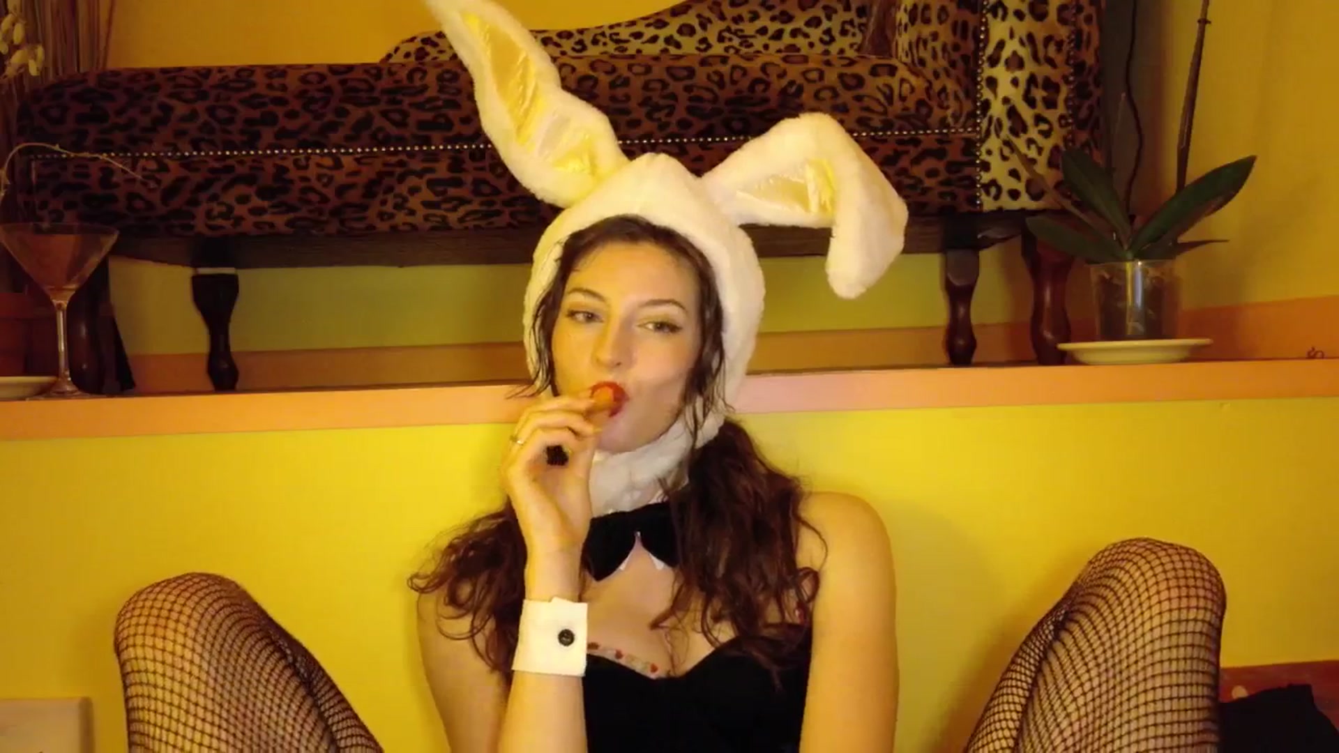 Gallery image thumbnail from porcelaincity's myfreecams stream on, 10/21/2025, 21:09 image 7 of 20
