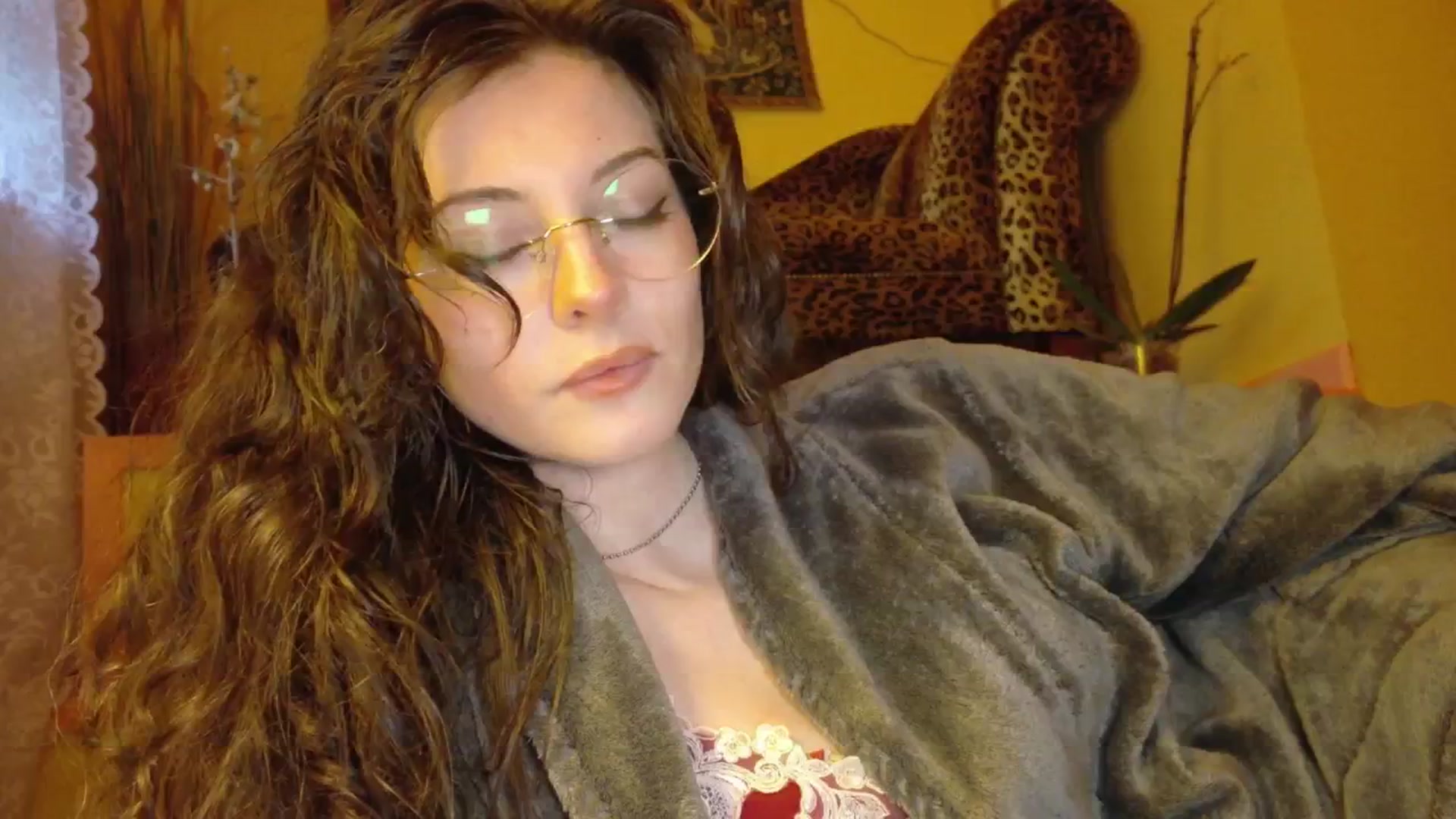 Gallery image thumbnail from porcelaincity's myfreecams stream on, 10/22/2025, 16:49 image 3 of 20