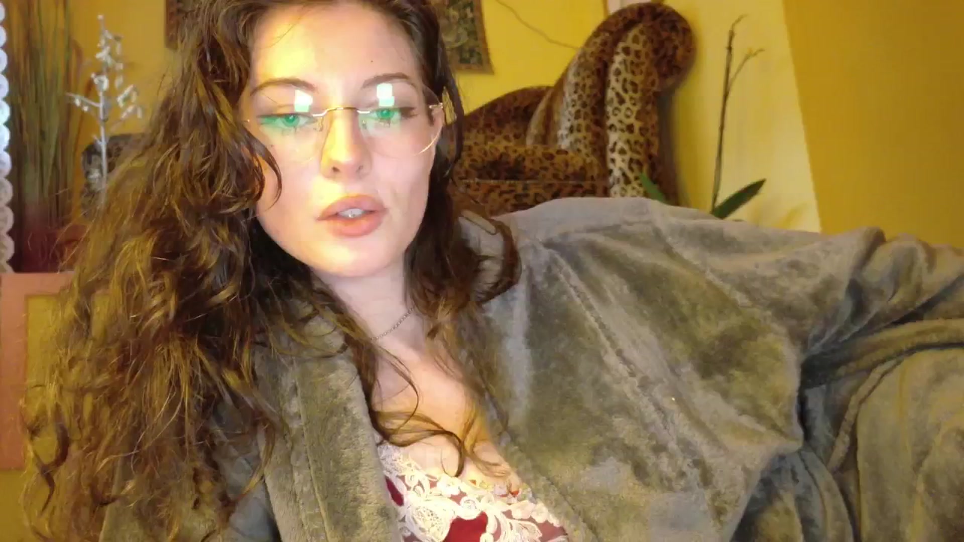 Gallery image thumbnail from porcelaincity's myfreecams stream on, 10/22/2025, 16:49 image 19 of 20