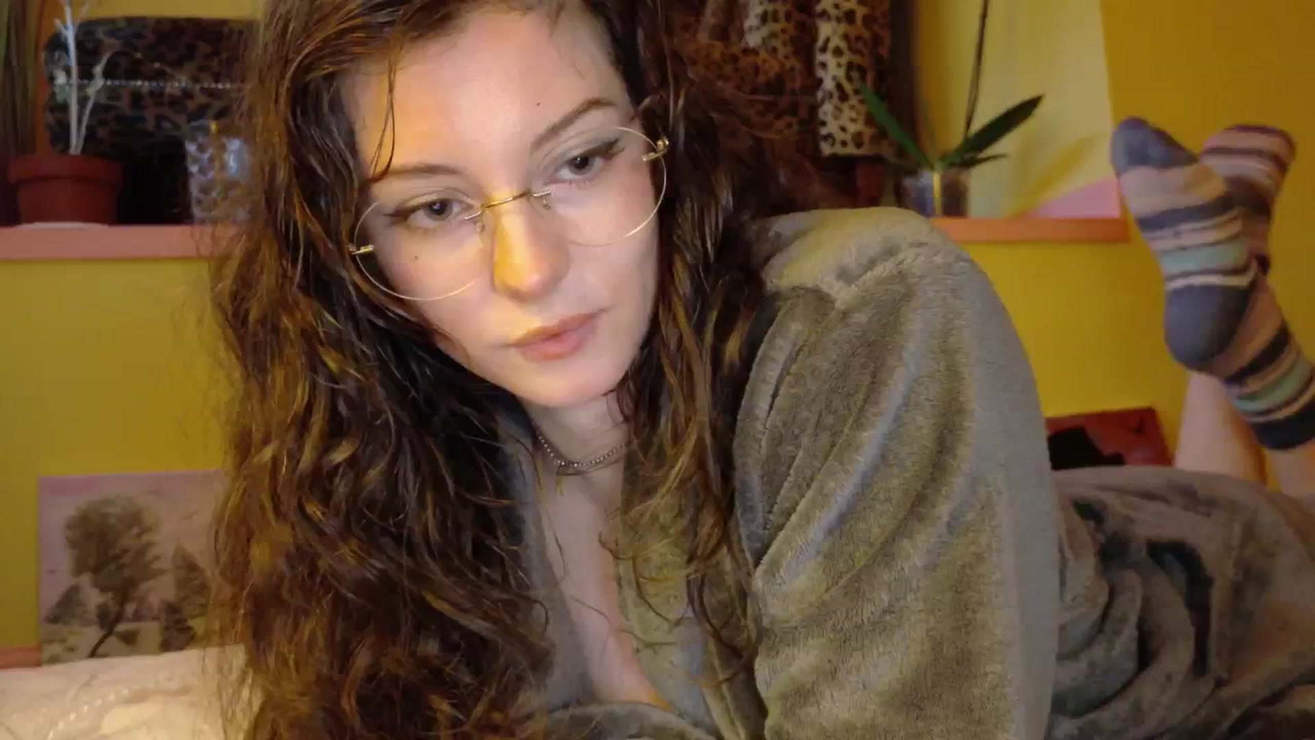 Gallery image thumbnail from porcelaincity's myfreecams stream on, 10/22/2025, 16:49 image 13 of 20