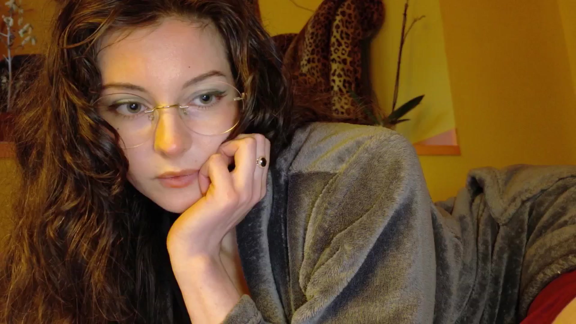 Gallery image thumbnail from porcelaincity's myfreecams stream on, 10/22/2025, 16:49 image 8 of 20
