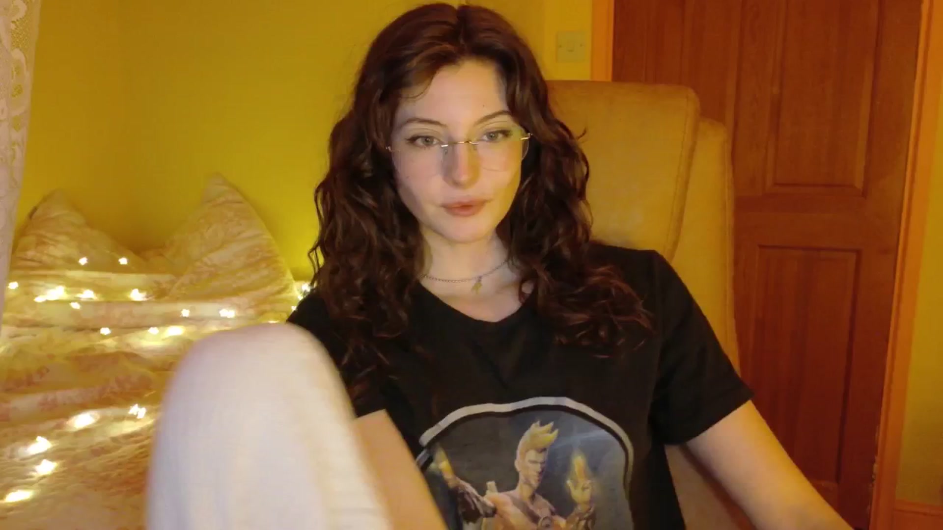 Gallery image thumbnail from porcelaincity's myfreecams stream on, 10/30/2025, 18:31 image 8 of 20