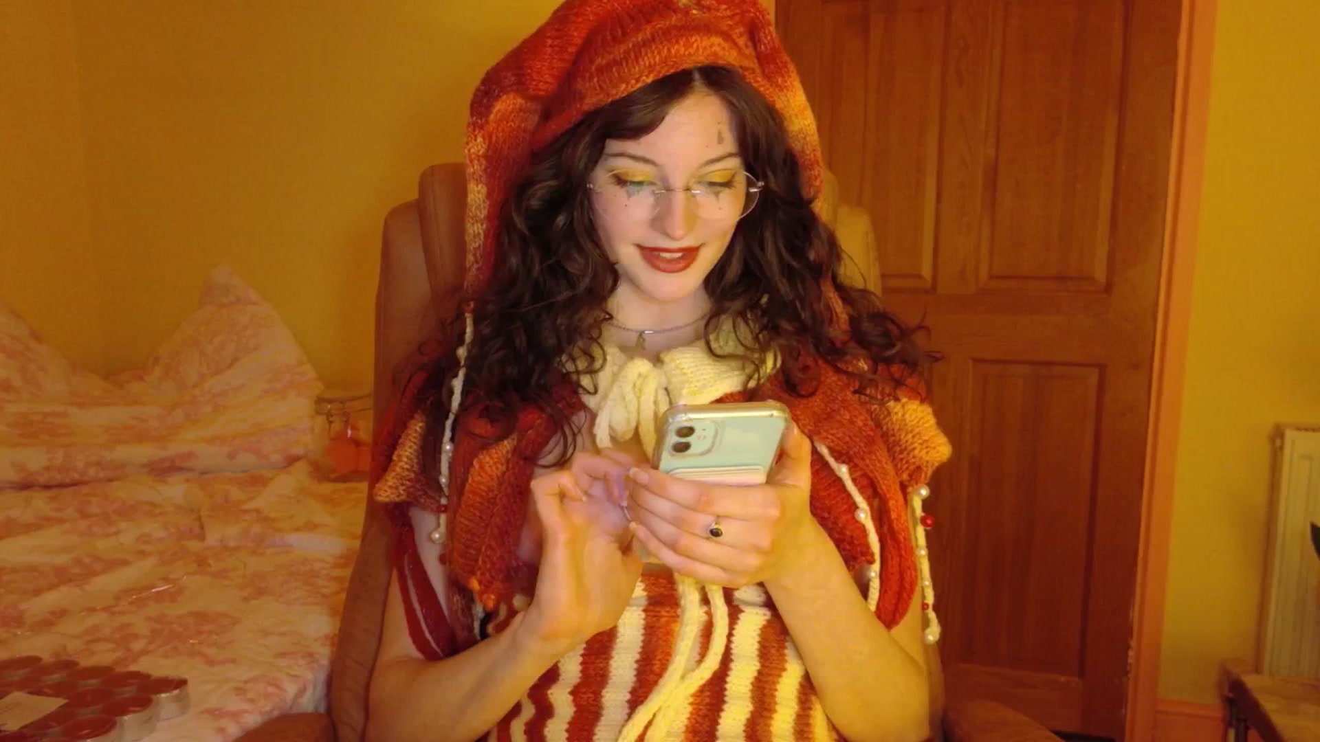 Gallery image thumbnail from porcelaincity's myfreecams stream on, 10/31/2025, 21:42 image 13 of 20