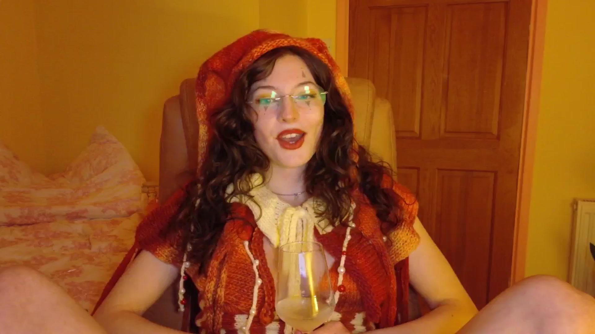 Gallery image thumbnail from porcelaincity's myfreecams stream on, 10/31/2025, 21:42 image 6 of 20