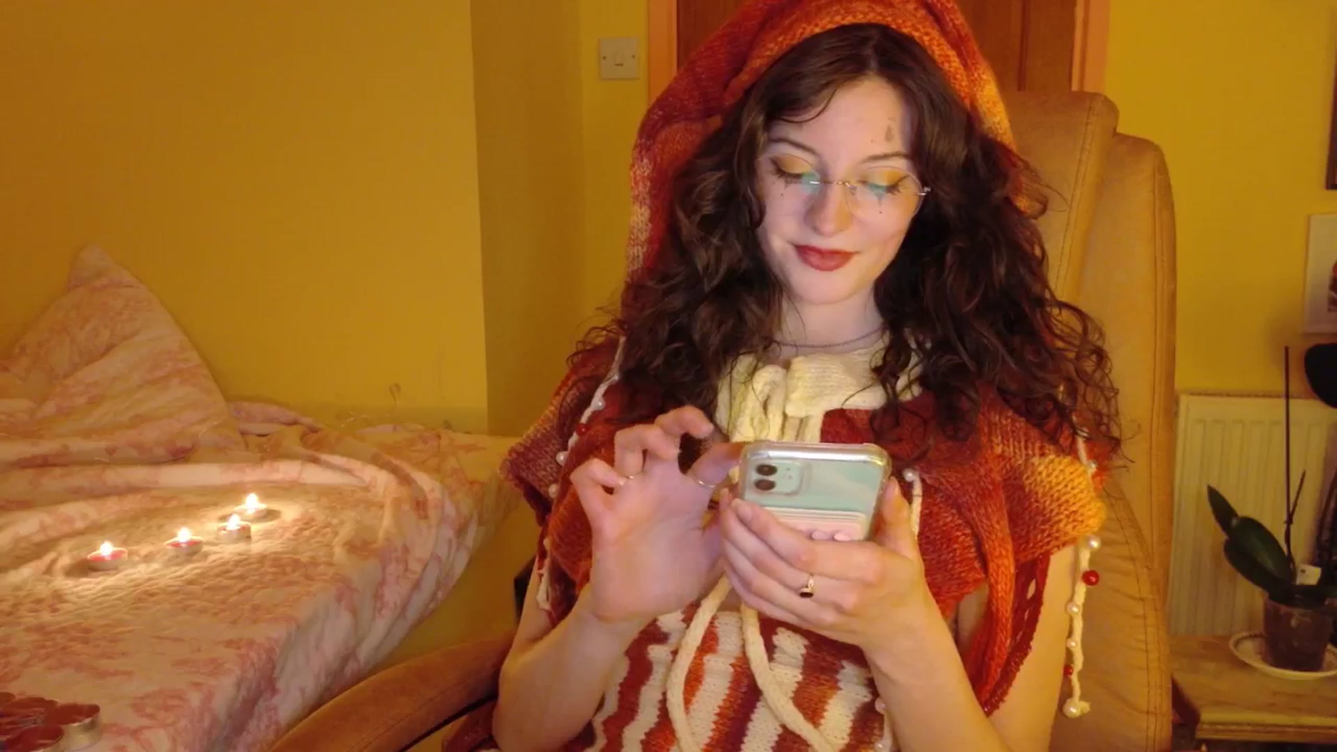 Gallery image thumbnail from porcelaincity's myfreecams stream on, 10/31/2025, 22:42 image 10 of 20
