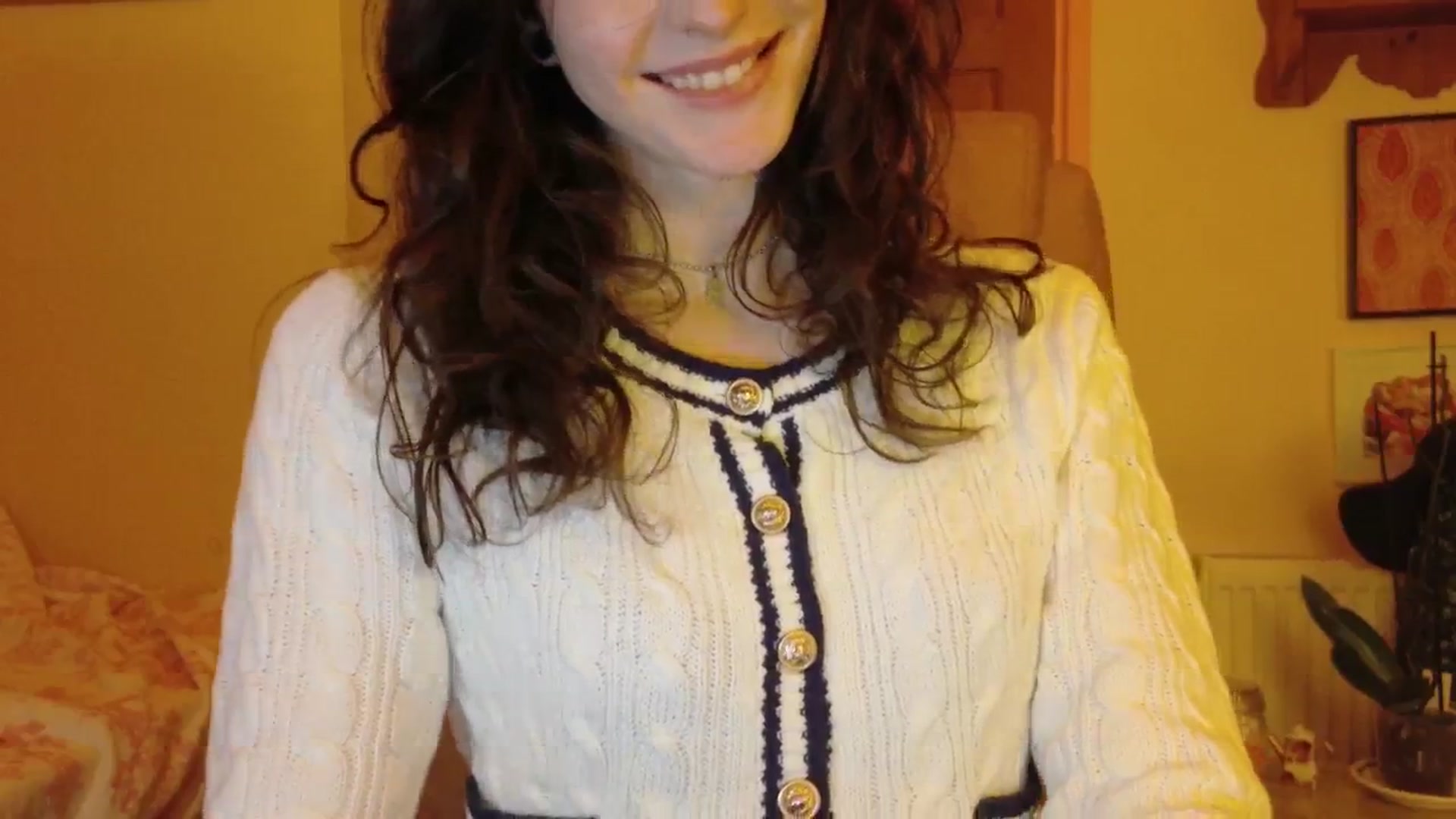 Gallery image thumbnail from porcelaincity's myfreecams stream on, 11/03/2025, 18:52 image 16 of 20