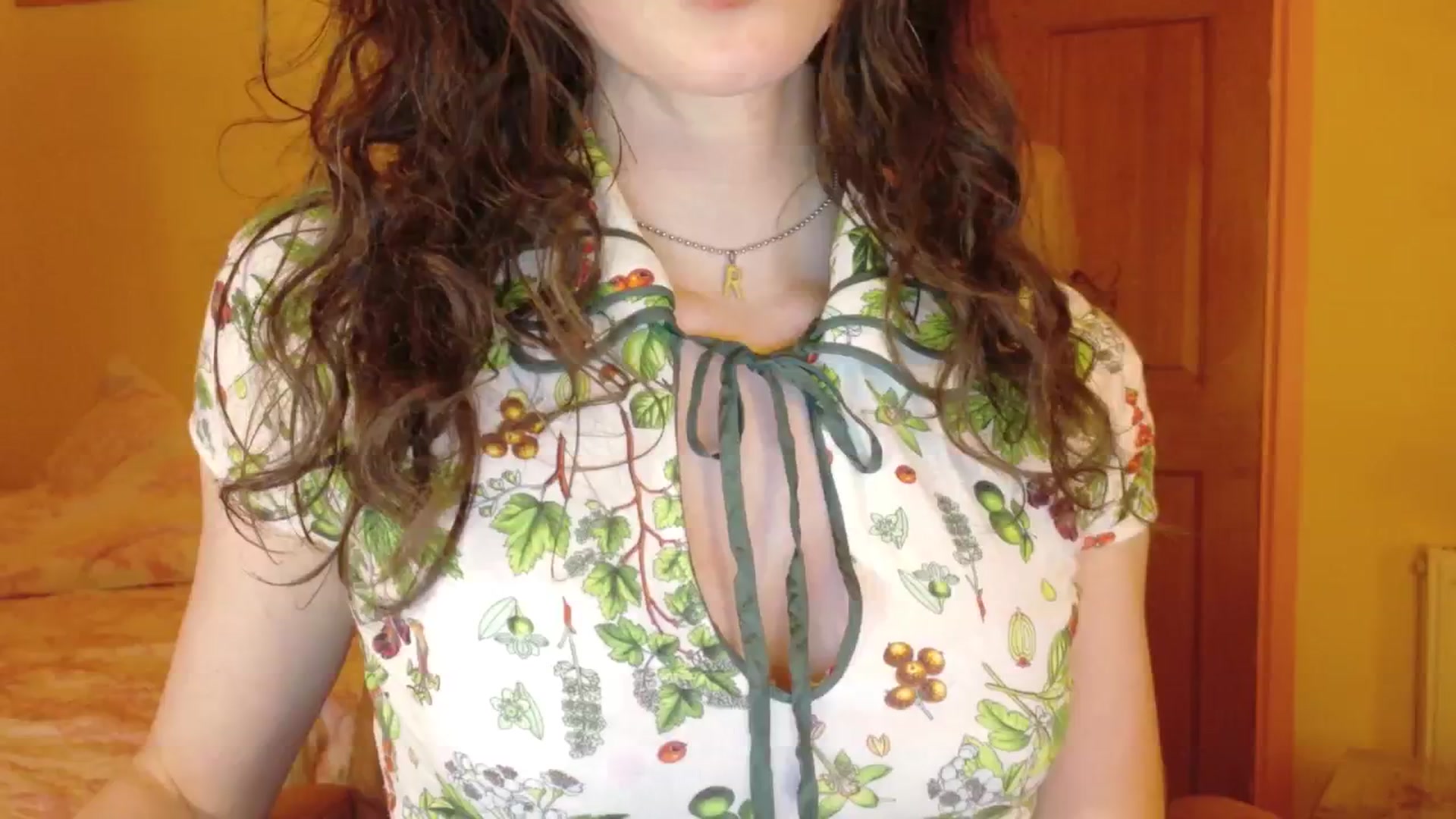 Gallery image thumbnail from porcelaincity's myfreecams stream on, 11/05/2025, 18:24 image 9 of 20