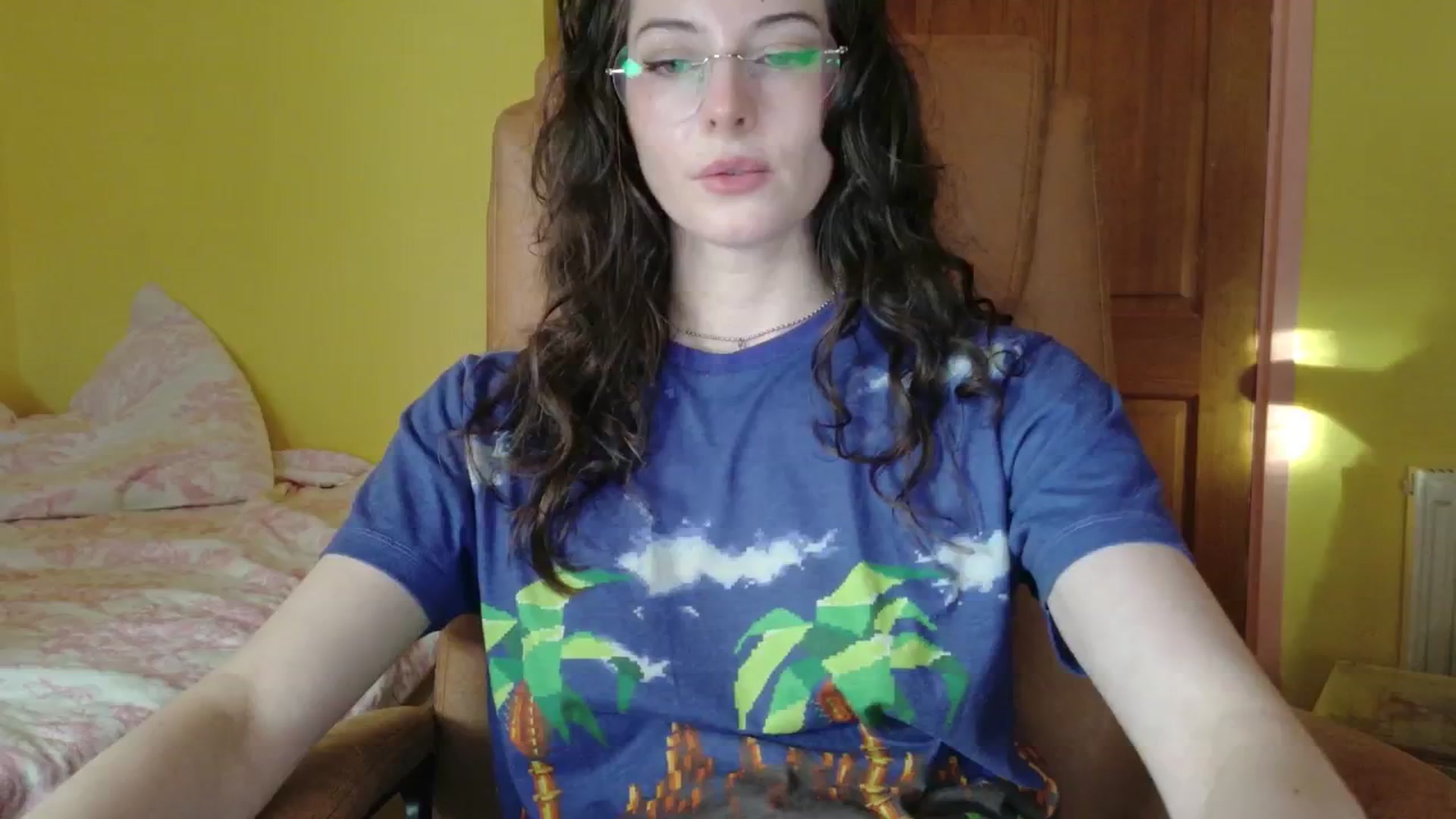 Gallery image thumbnail from porcelaincity's myfreecams stream on, 11/06/2025, 16:18 image 15 of 20