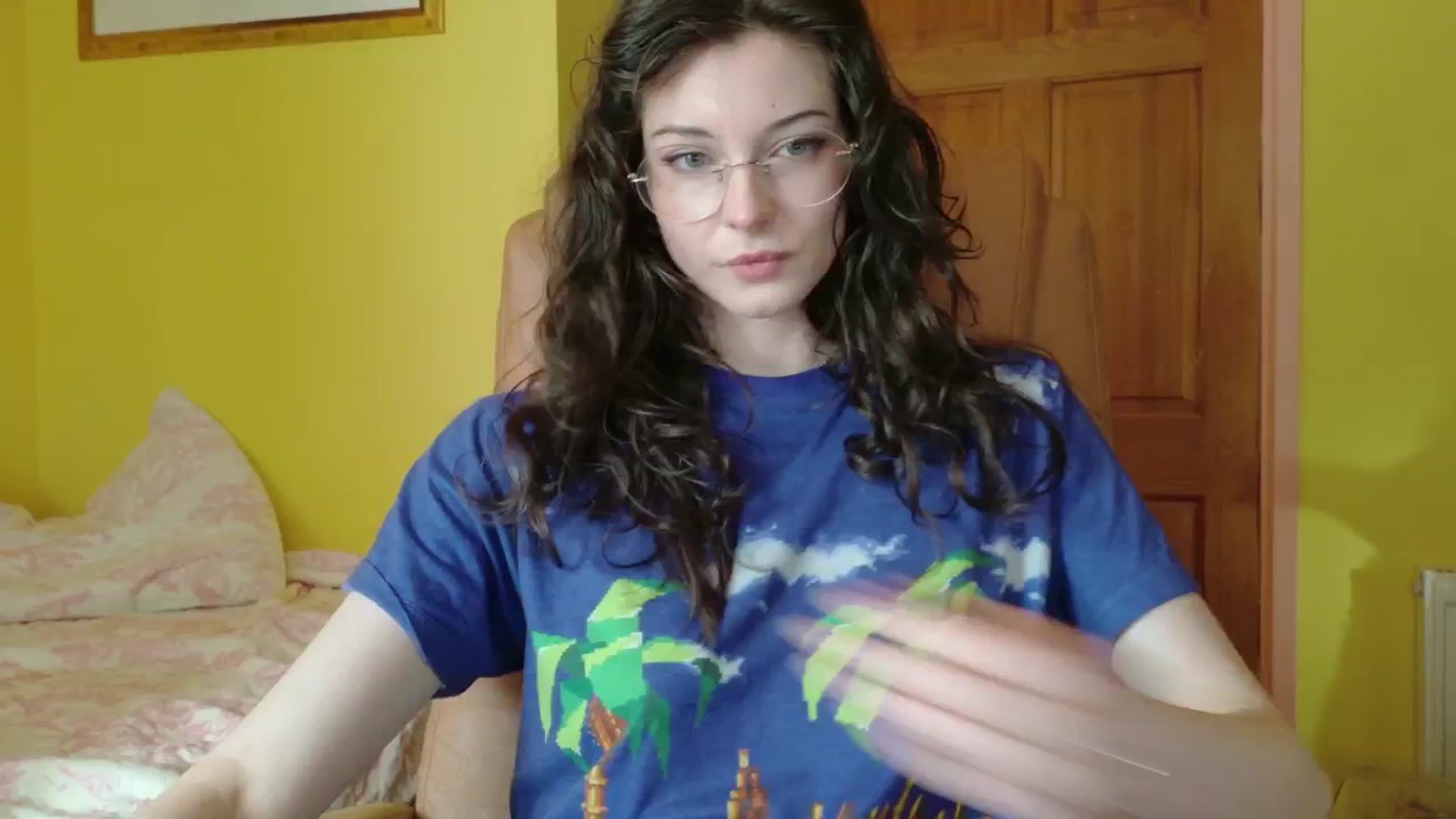 Gallery image thumbnail from porcelaincity's myfreecams stream on, 11/06/2025, 16:18 image 6 of 20