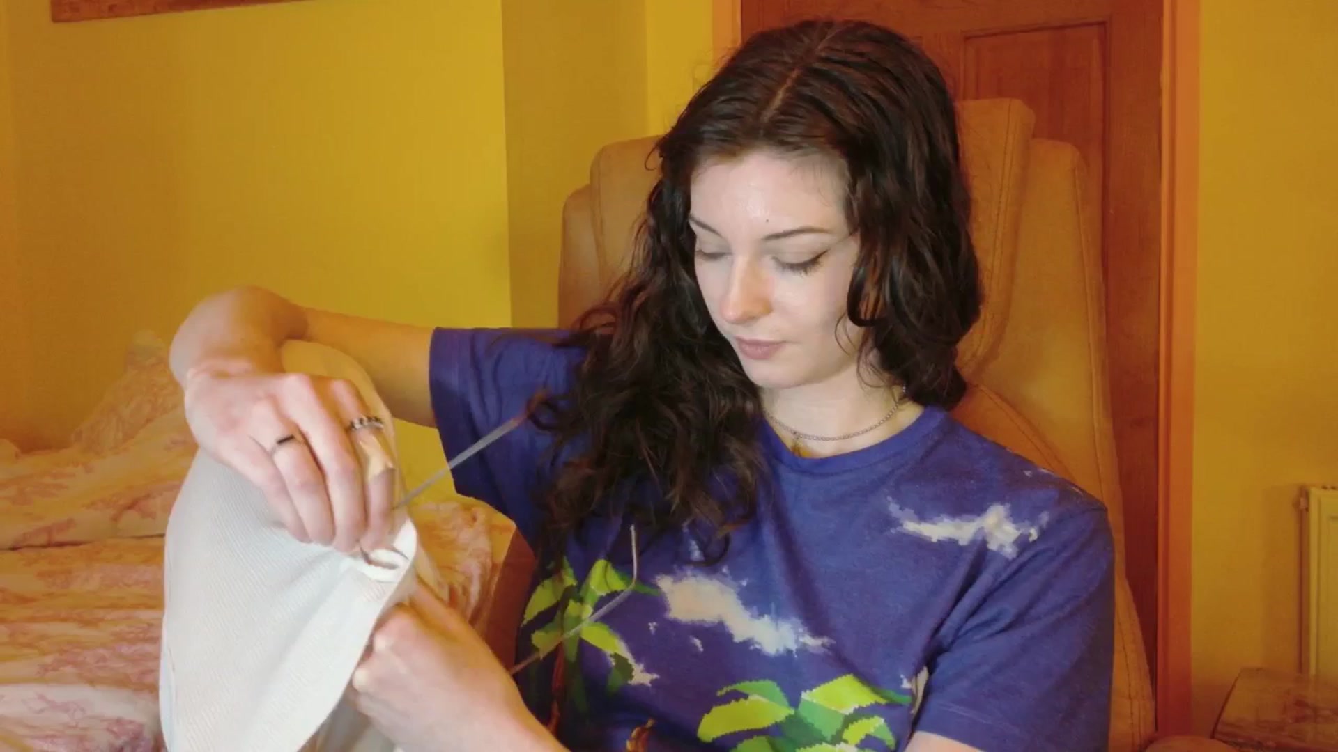 Gallery image thumbnail from porcelaincity's myfreecams stream on, 11/06/2025, 17:04 image 12 of 20