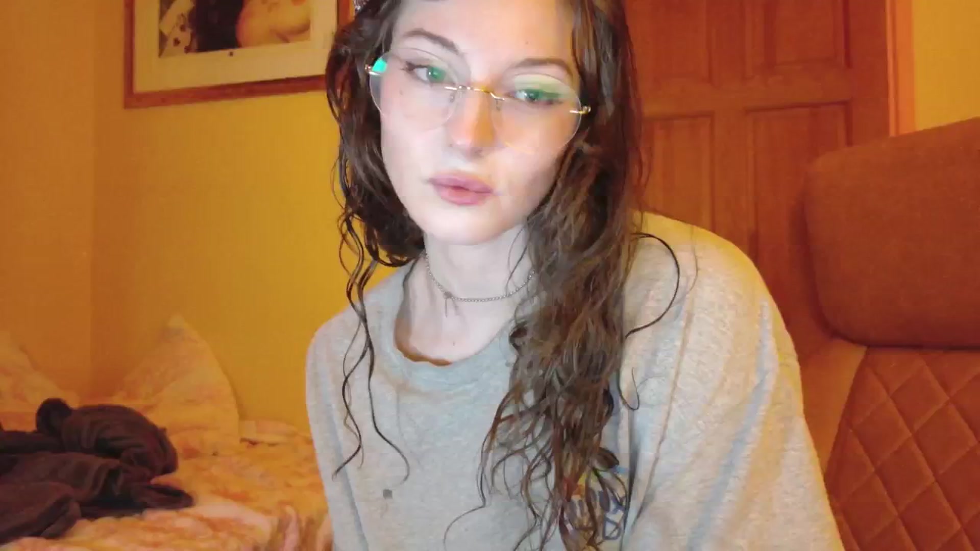 Gallery image thumbnail from porcelaincity's myfreecams stream on, 11/09/2025, 20:38 image 9 of 20