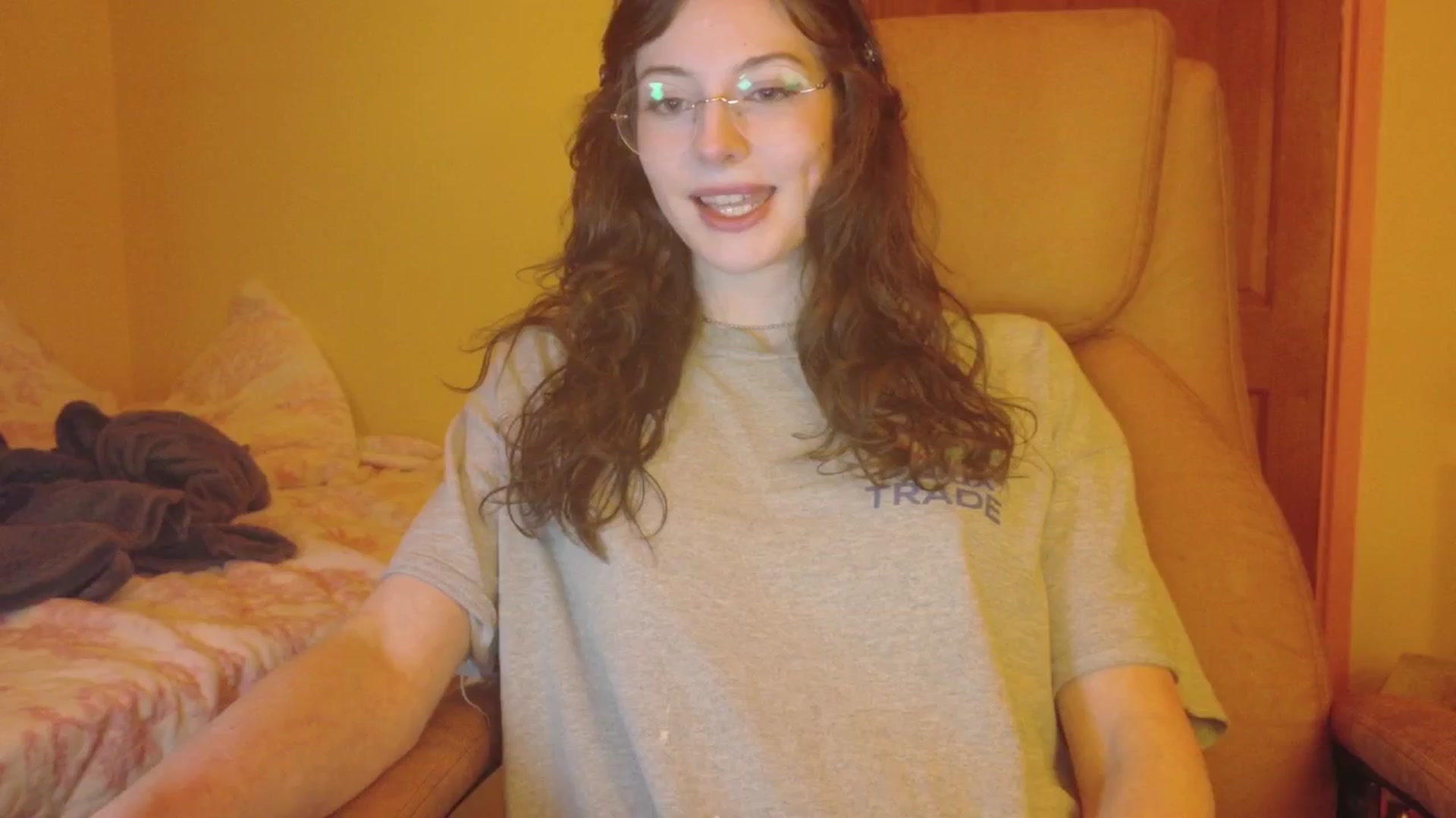 Gallery image thumbnail from porcelaincity's myfreecams stream on, 11/09/2025, 20:38 image 13 of 20
