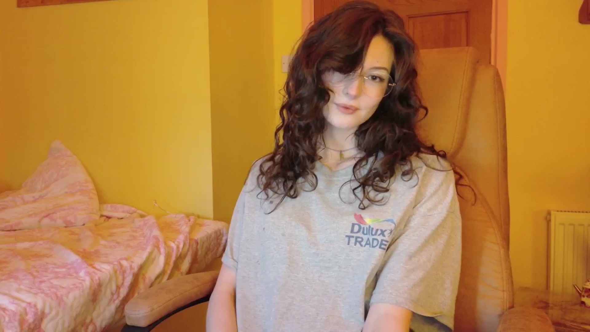 Gallery image thumbnail from porcelaincity's myfreecams stream on, 11/10/2025, 17:08 image 8 of 20