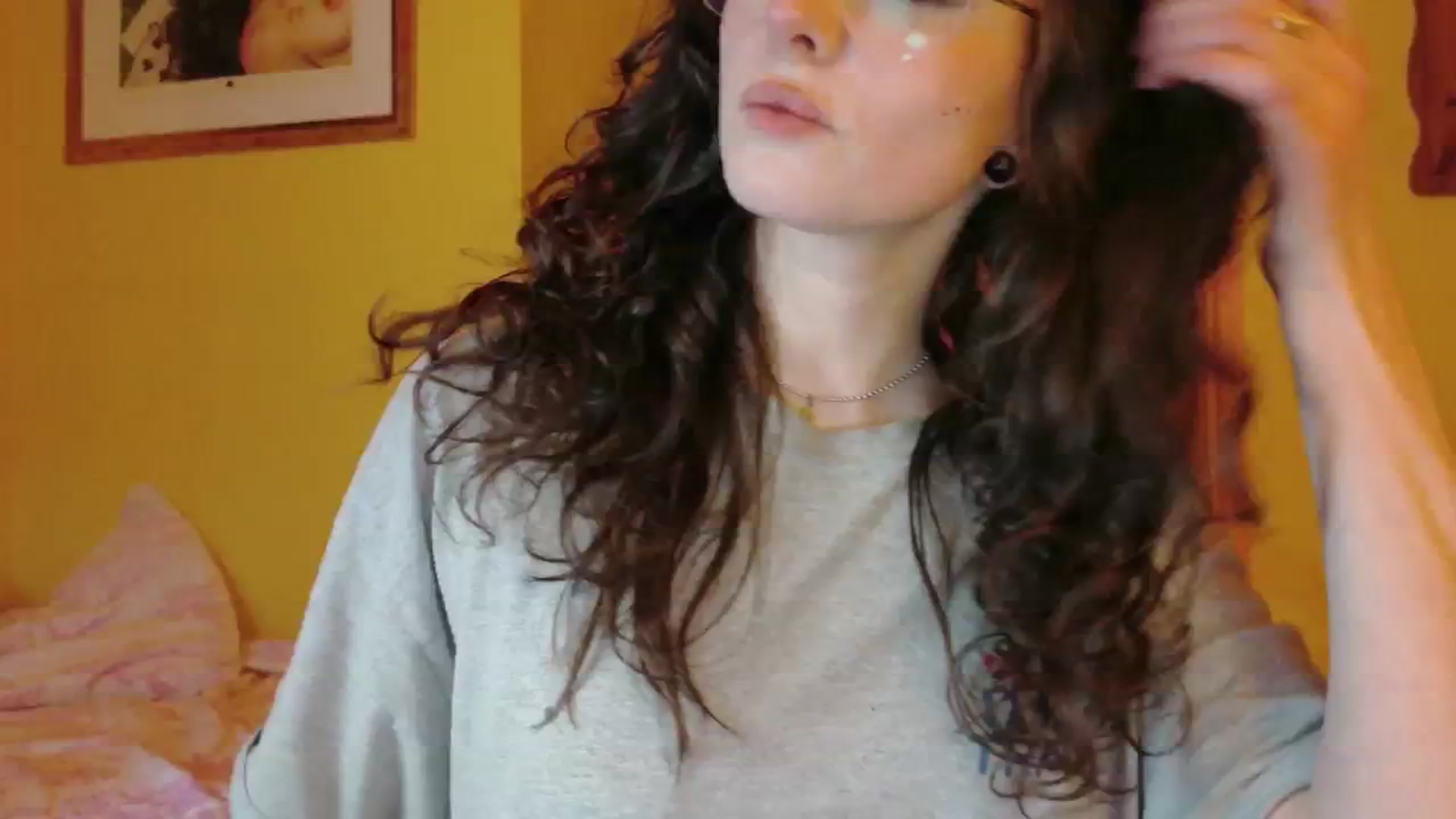 Gallery image thumbnail from porcelaincity's myfreecams stream on, 11/10/2025, 17:08 image 4 of 20