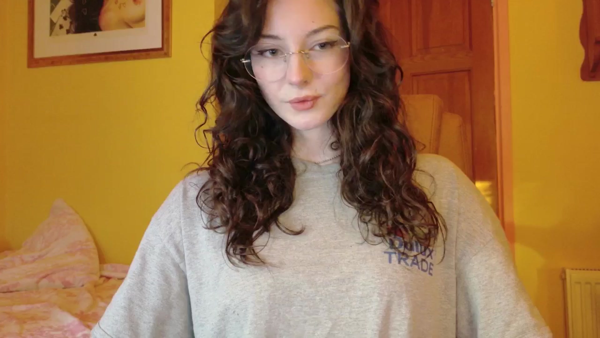 Gallery image thumbnail from porcelaincity's myfreecams stream on, 11/10/2025, 17:08 image 3 of 20