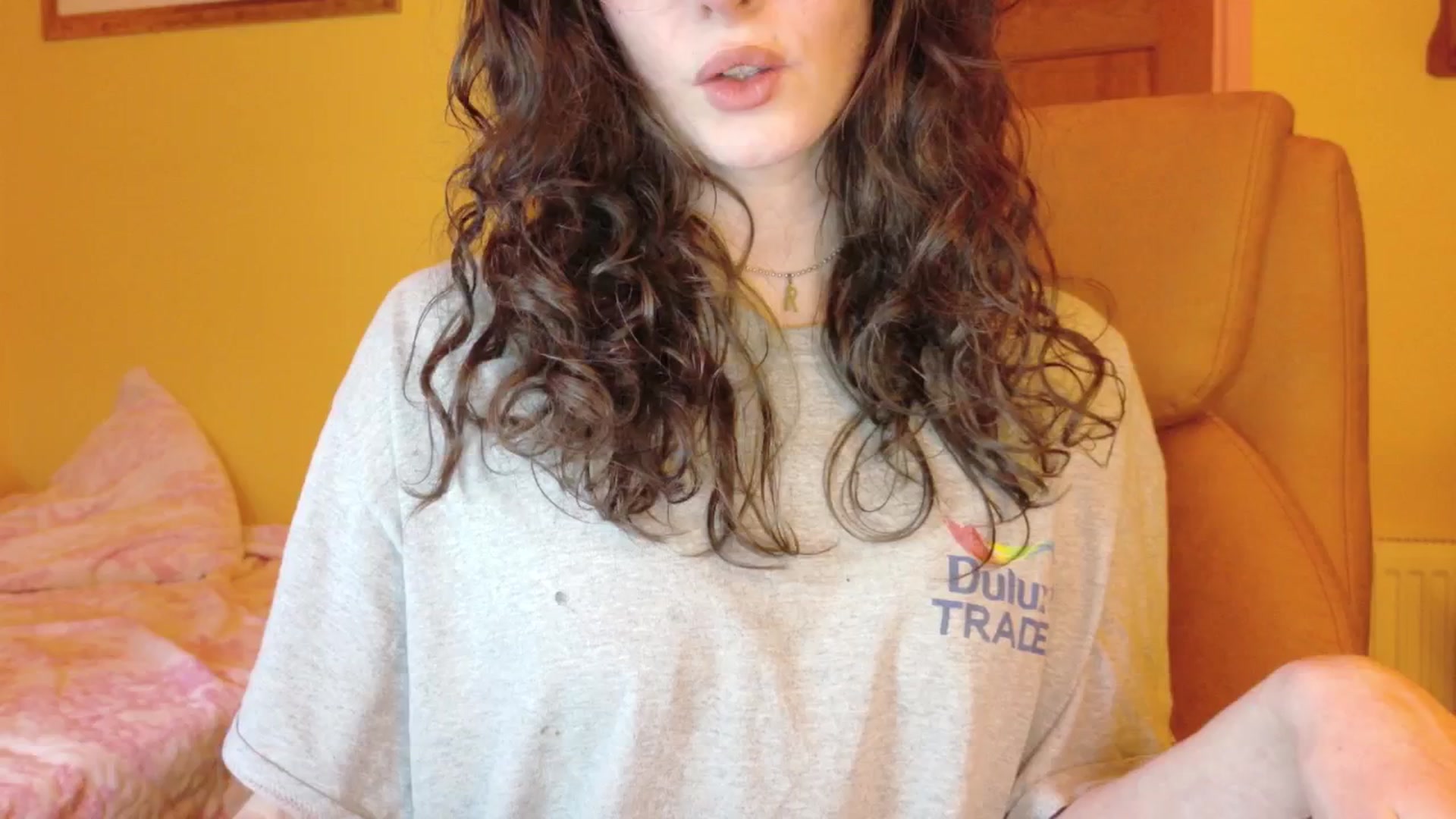 Gallery image thumbnail from porcelaincity's myfreecams stream on, 11/10/2025, 17:08 image 6 of 20