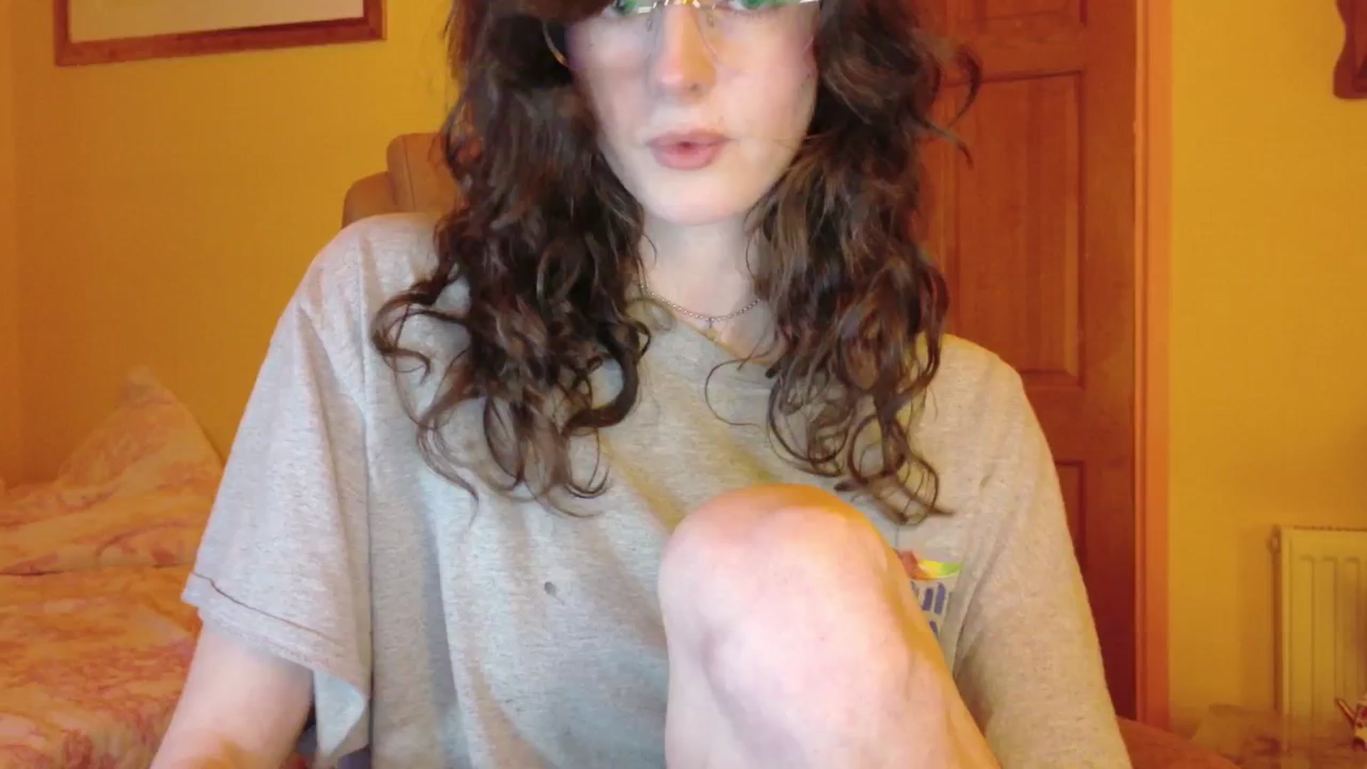 Gallery image thumbnail from porcelaincity's myfreecams stream on, 11/10/2025, 17:08 image 16 of 20