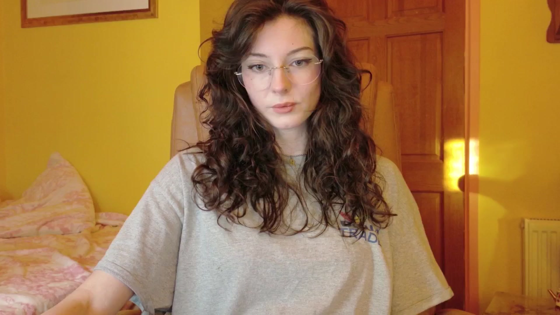 Gallery image thumbnail from porcelaincity's myfreecams stream on, 11/10/2025, 17:08 image 2 of 20