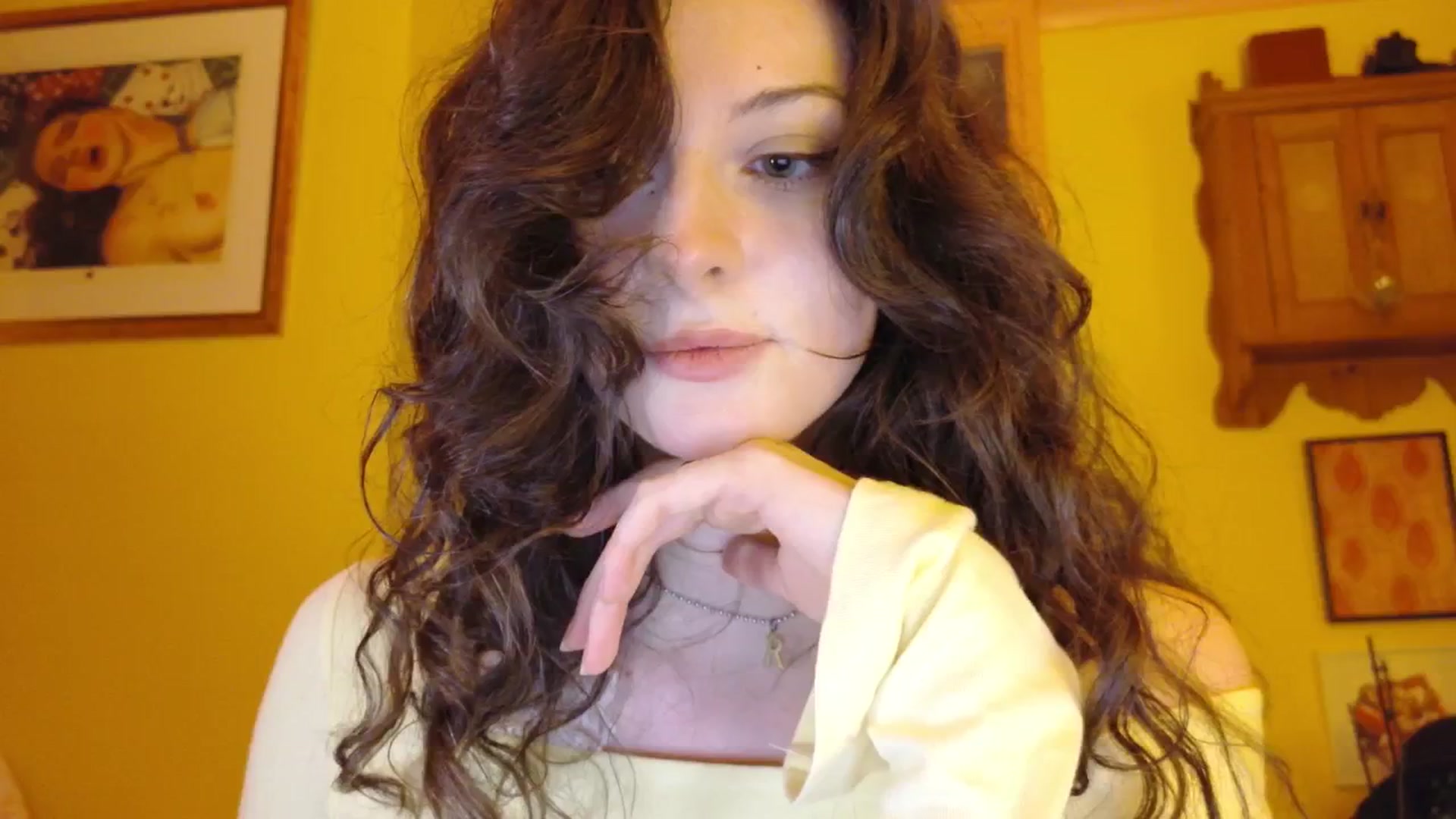 Gallery image thumbnail from porcelaincity's myfreecams stream on, 11/11/2025, 18:09 image 11 of 20