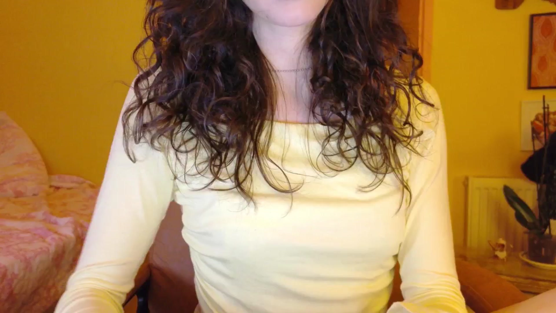 Gallery image thumbnail from porcelaincity's myfreecams stream on, 11/11/2025, 18:09 image 1 of 20