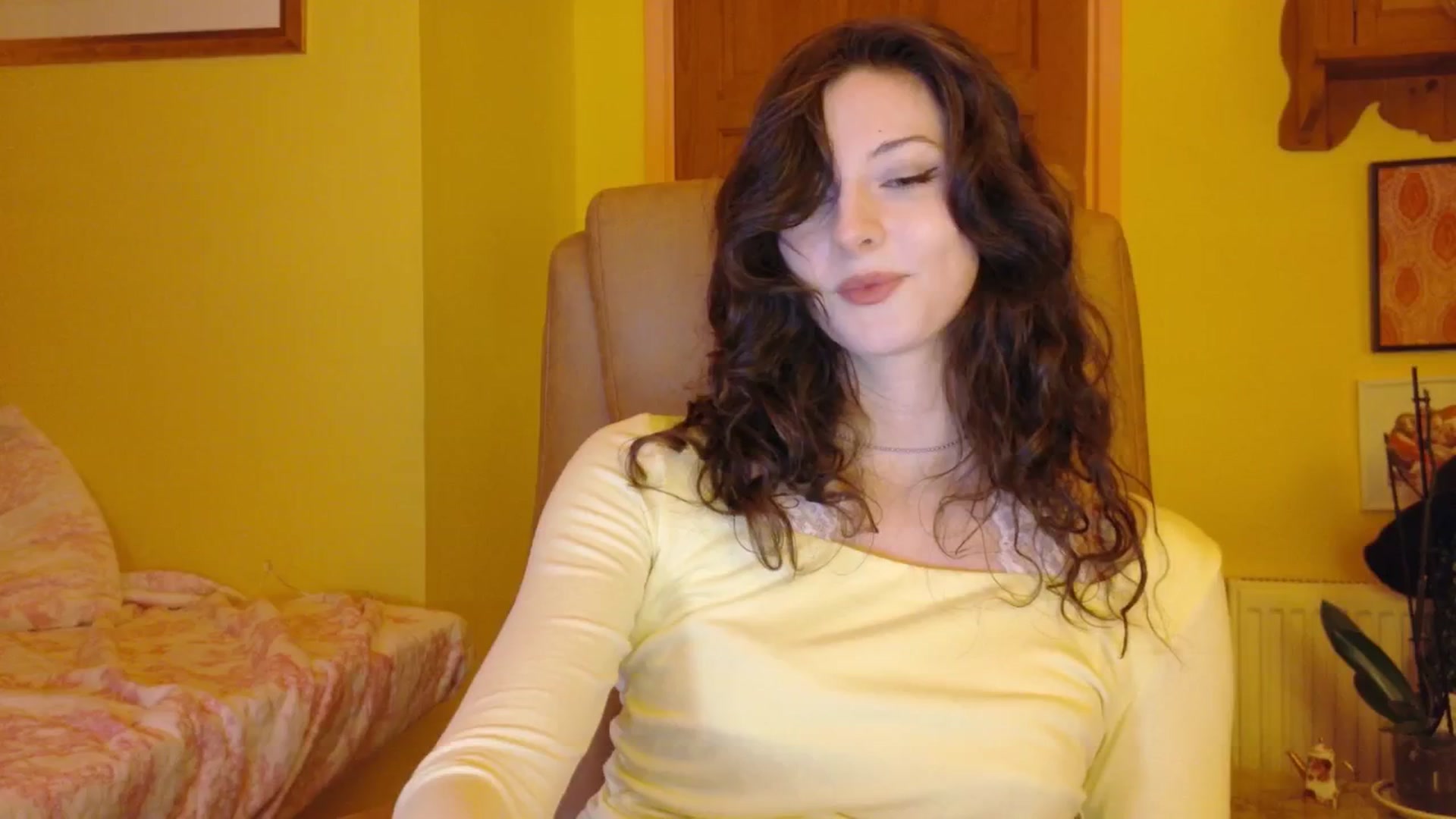 Gallery image thumbnail from porcelaincity's myfreecams stream on, 11/11/2025, 18:09 image 4 of 20